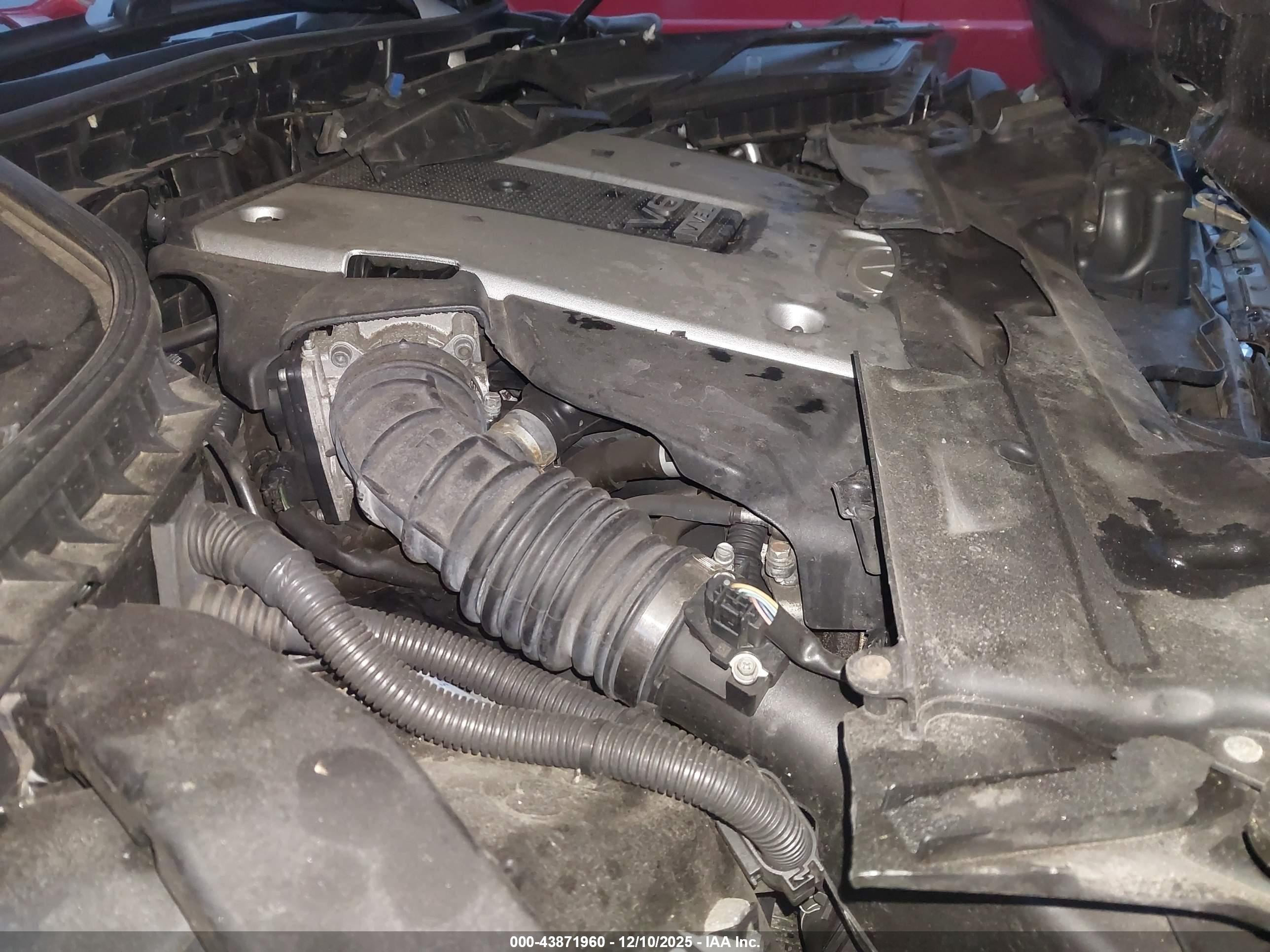 INFINITI Q50 image 10