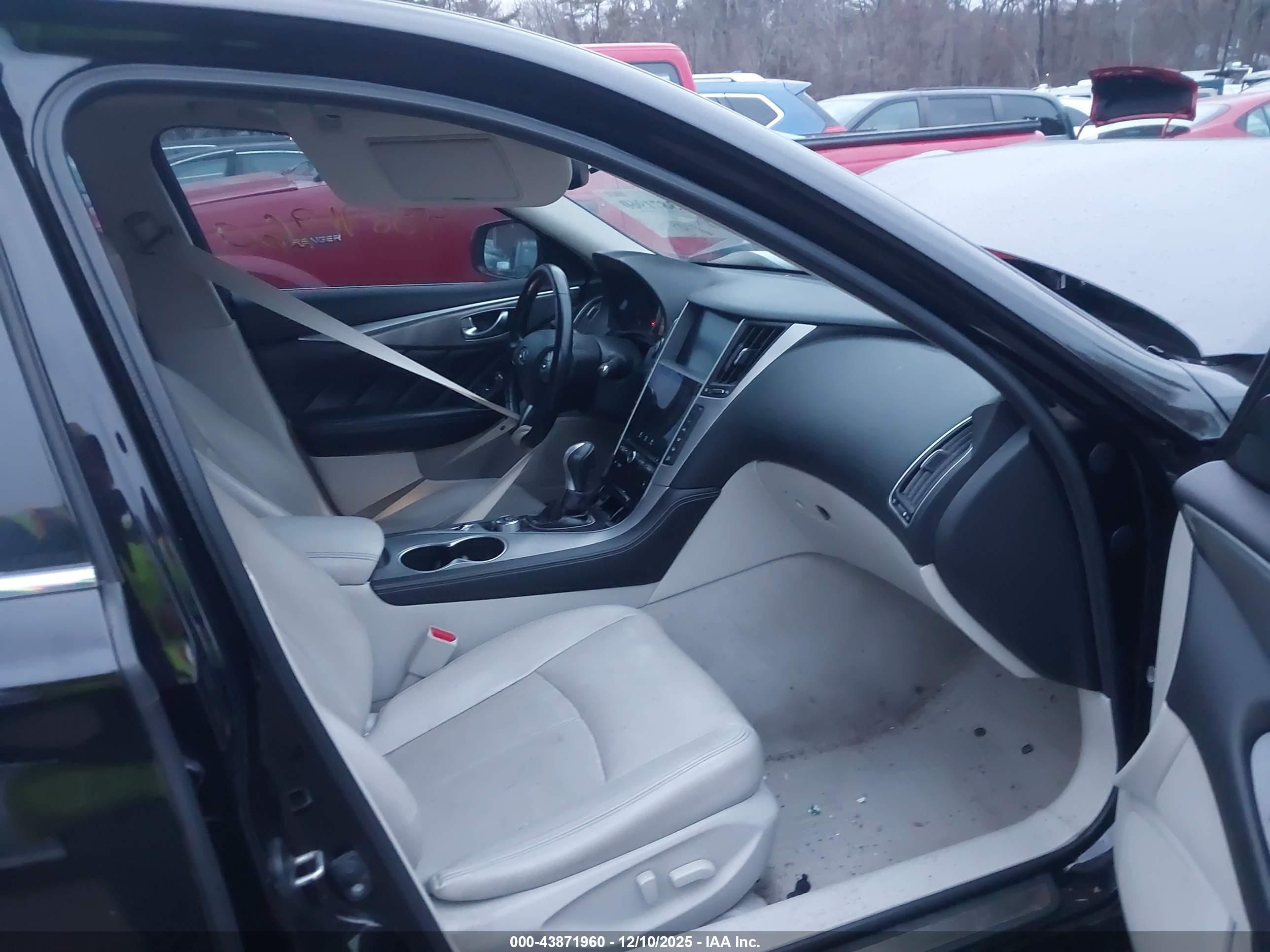 INFINITI Q50 image 5