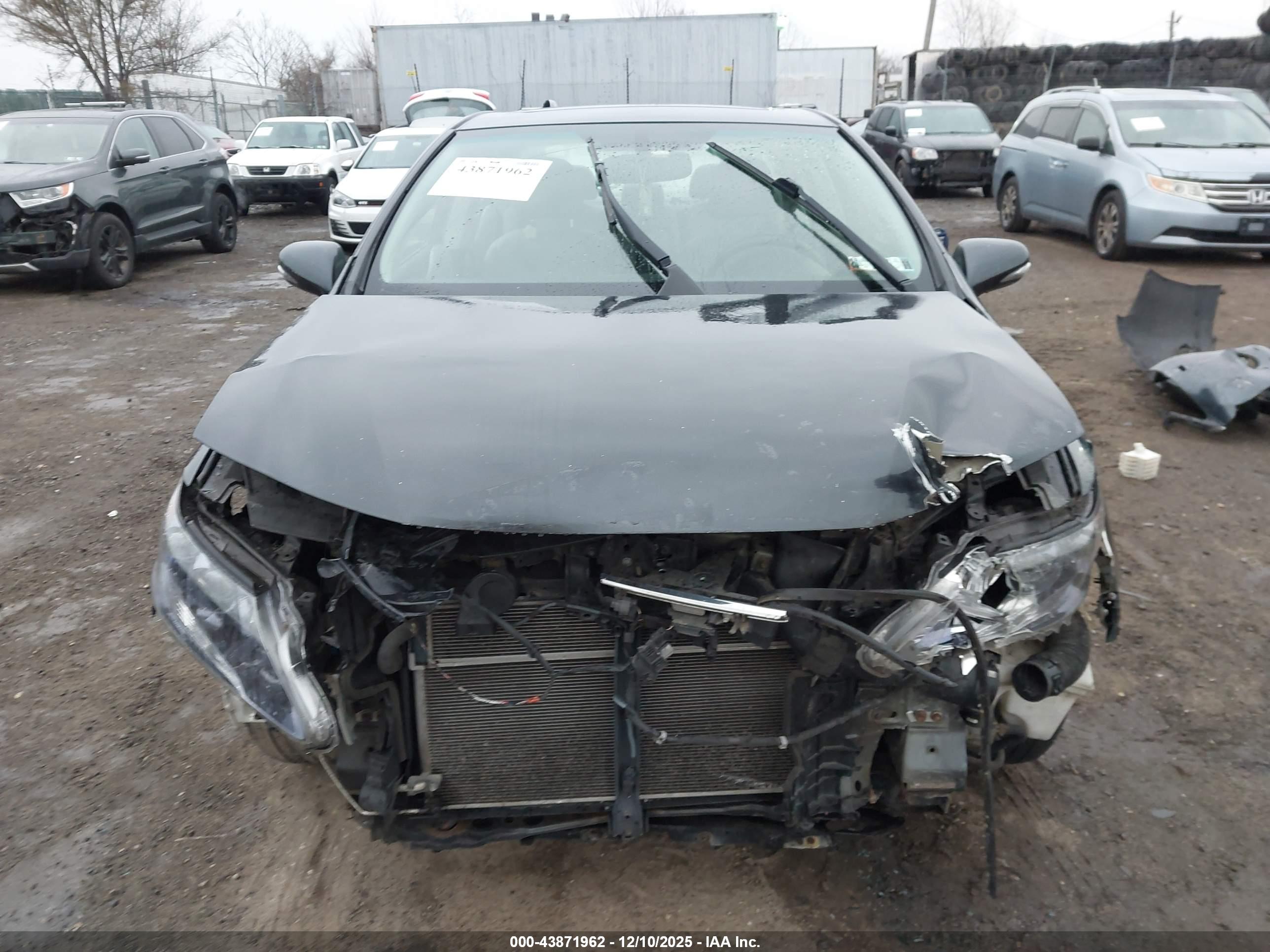 LEXUS HS image 6