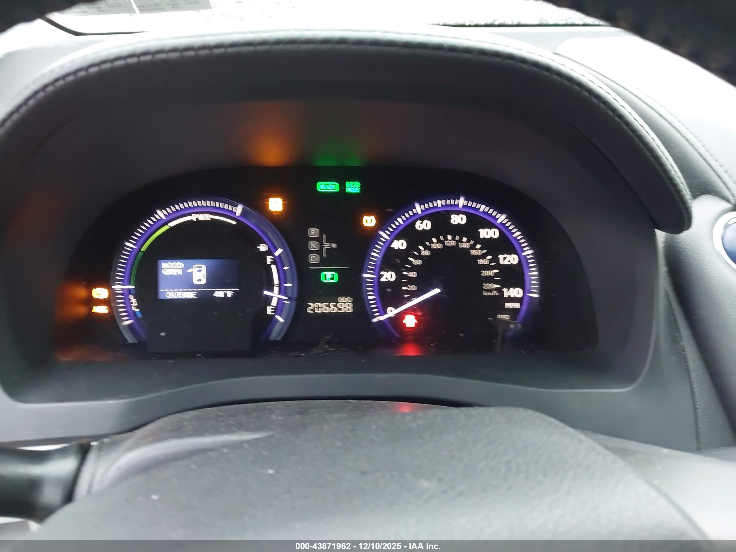 LEXUS HS image 7
