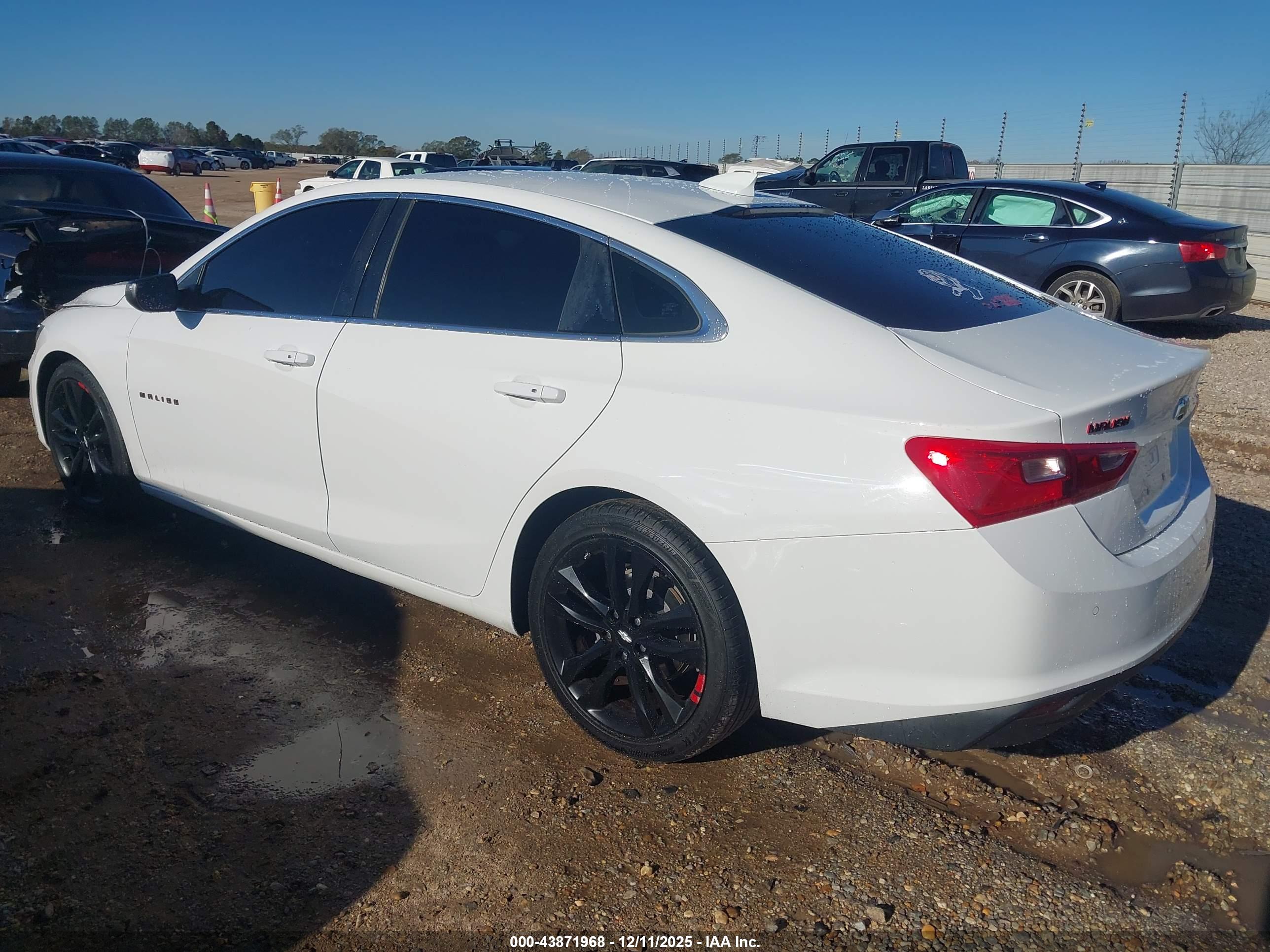 CHEVROLET MALIBU image 3