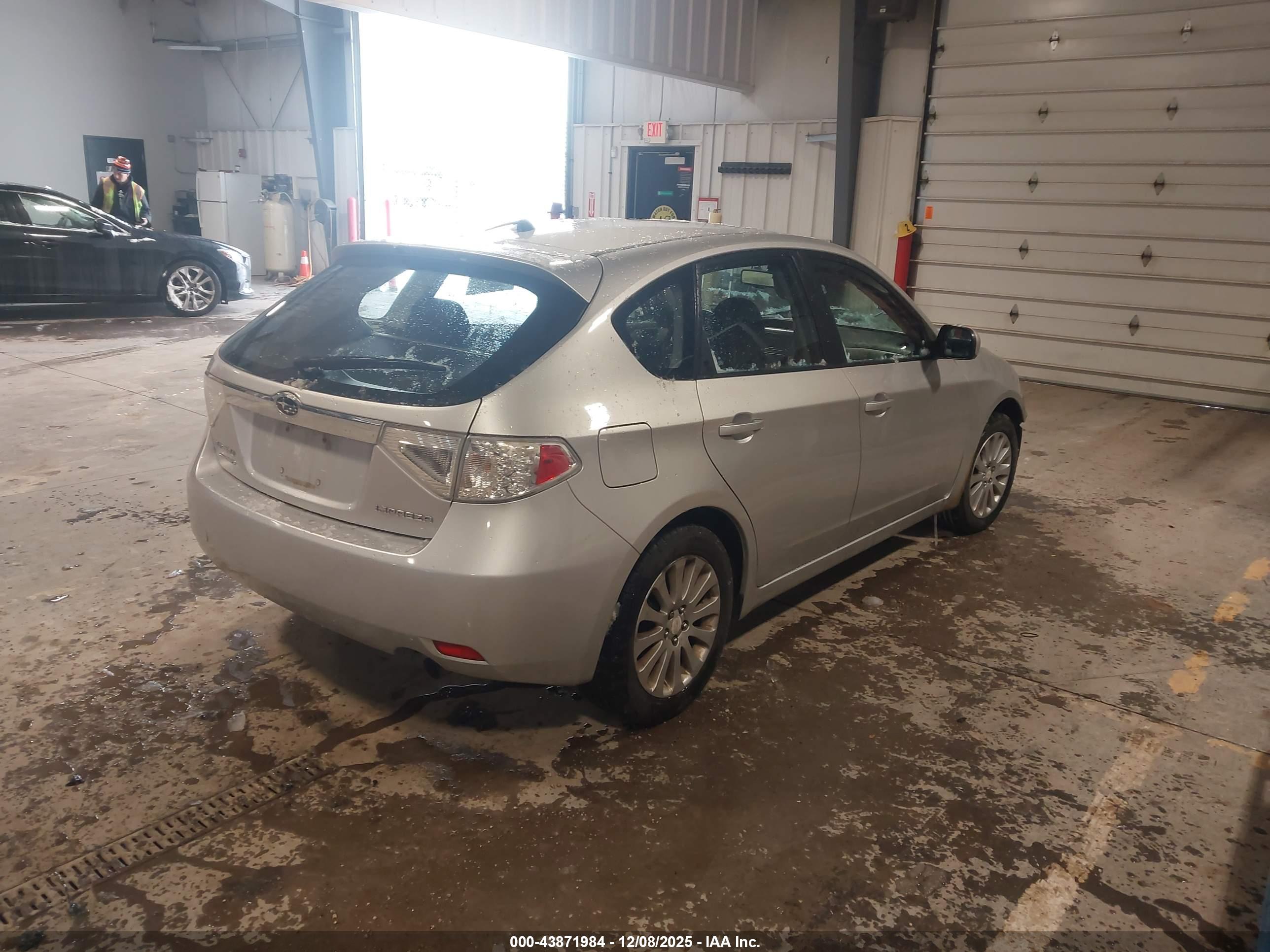SUBARU IMPREZA image 4