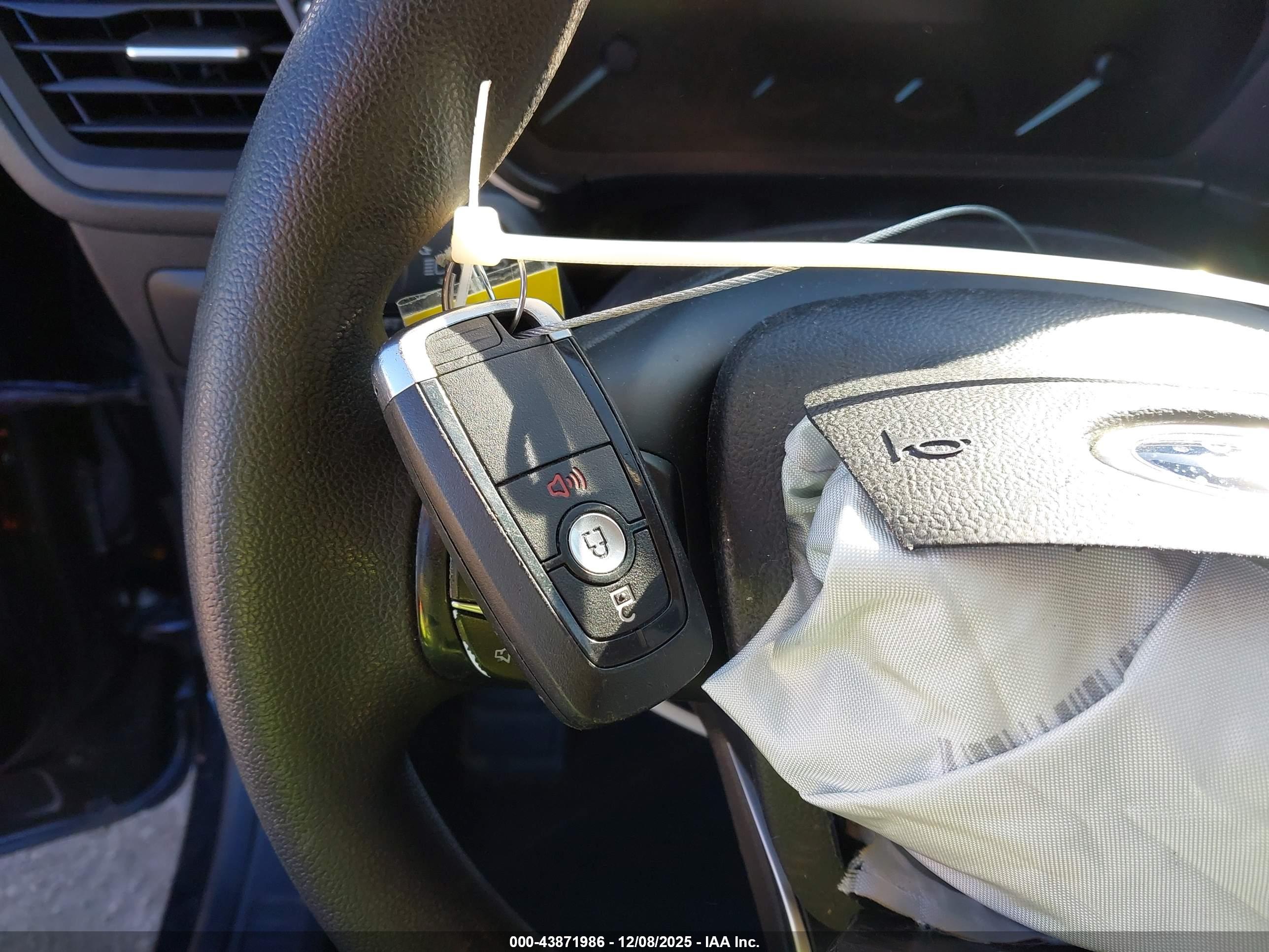 FORD ESCAPE image 11