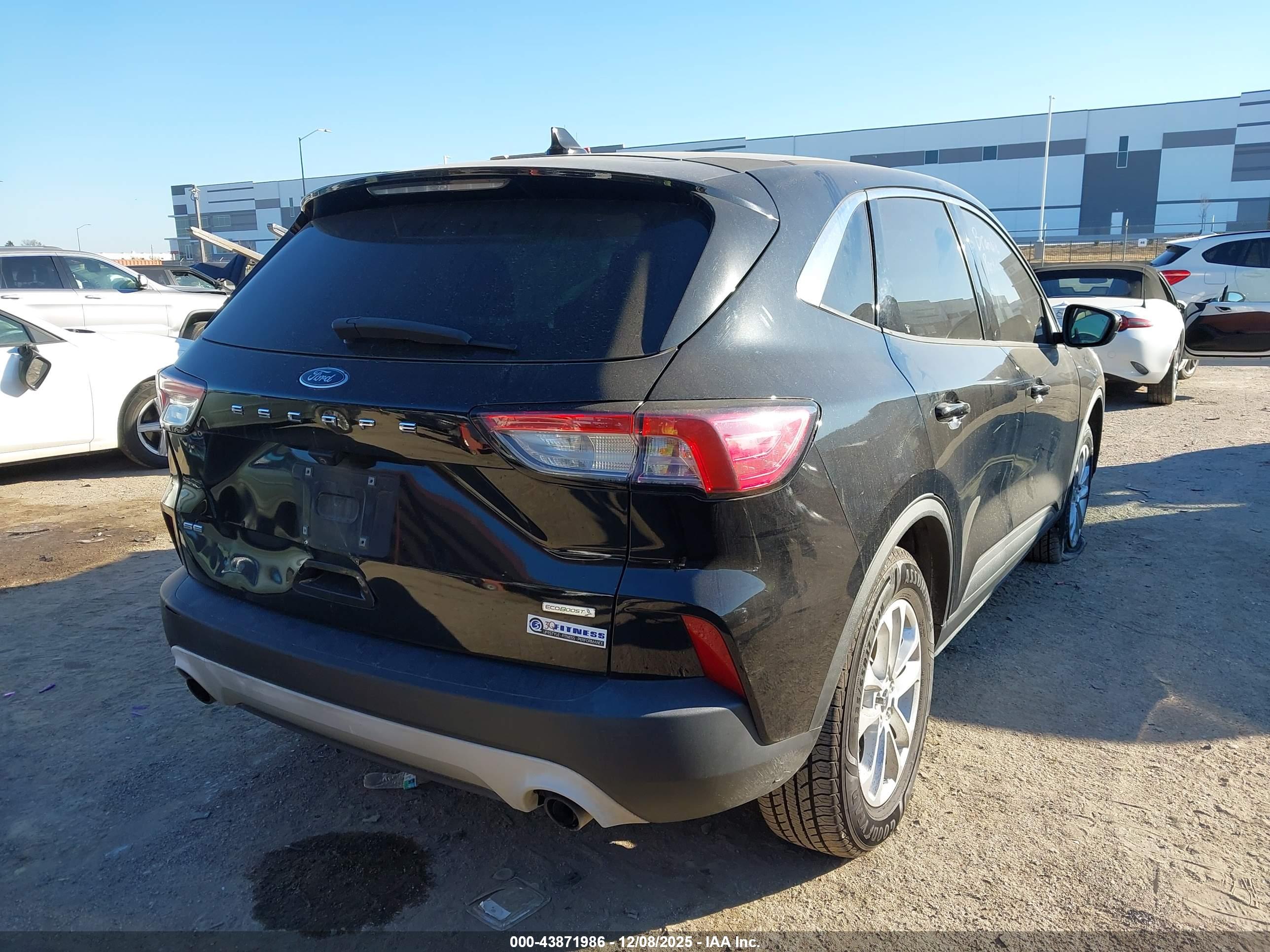 FORD ESCAPE image 4