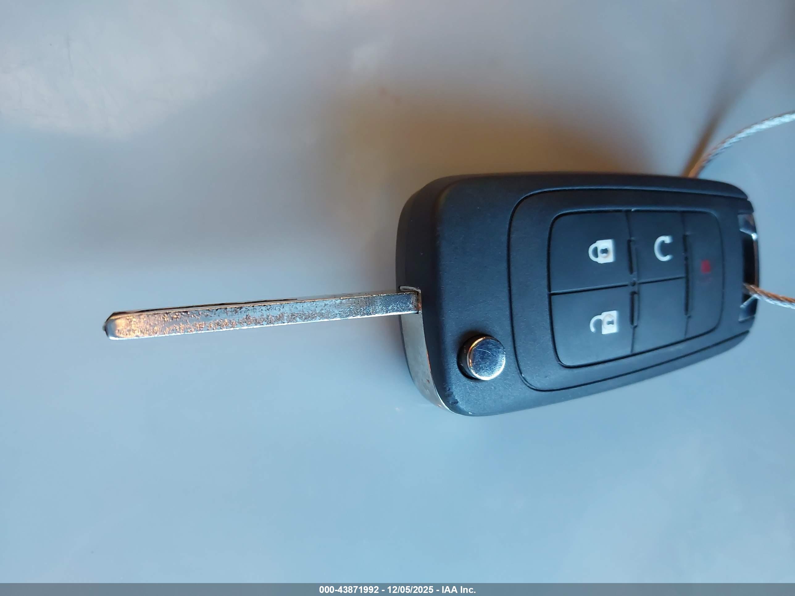 GMC TERRAIN image 11