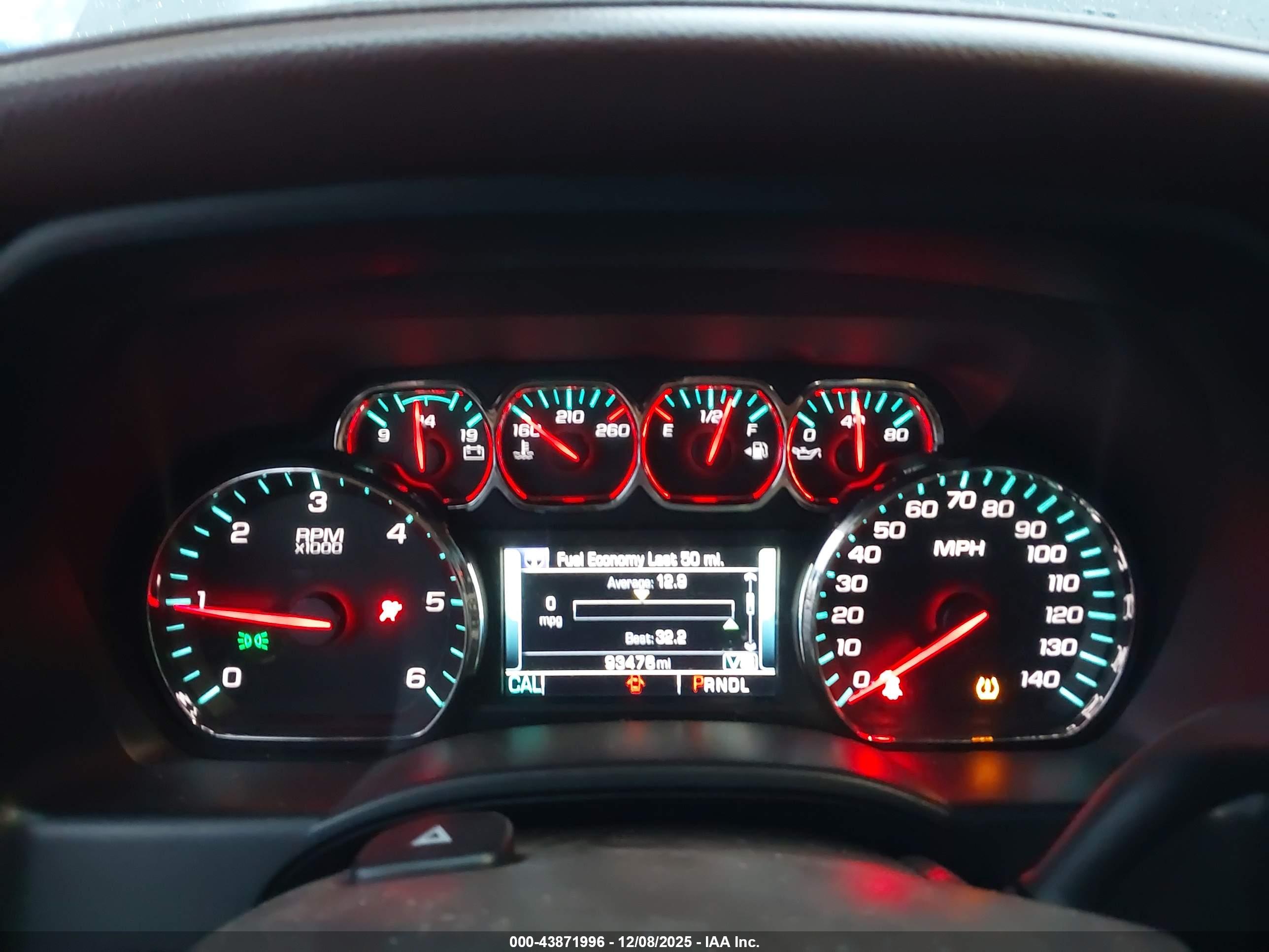 CHEVROLET SILVERADO image 7
