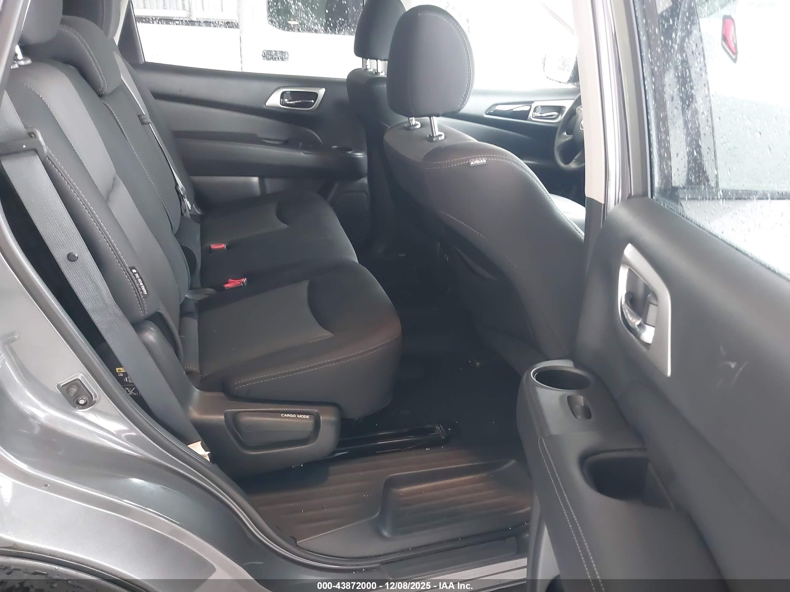 NISSAN PATHFINDER image 8