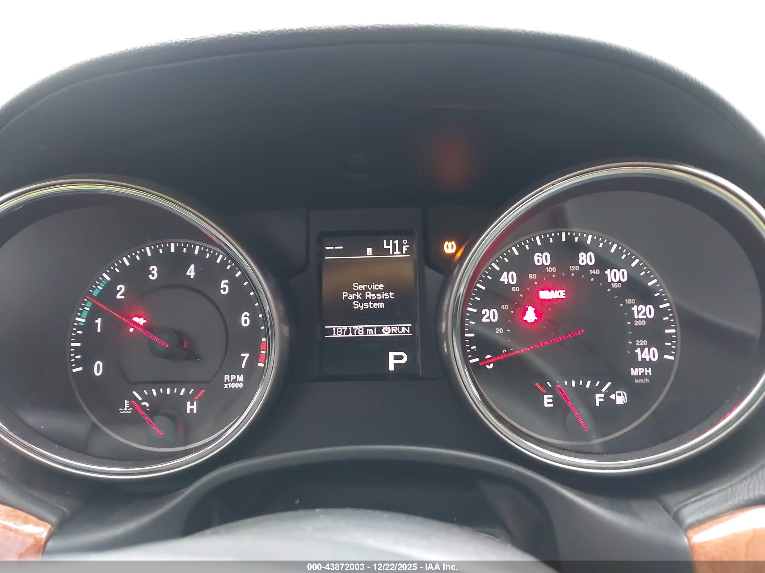 JEEP GRAND image 7