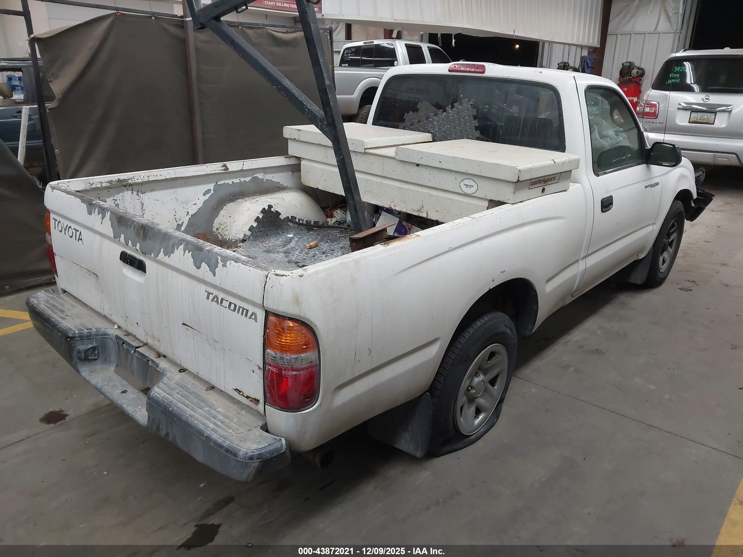 TOYOTA TACOMA image 4
