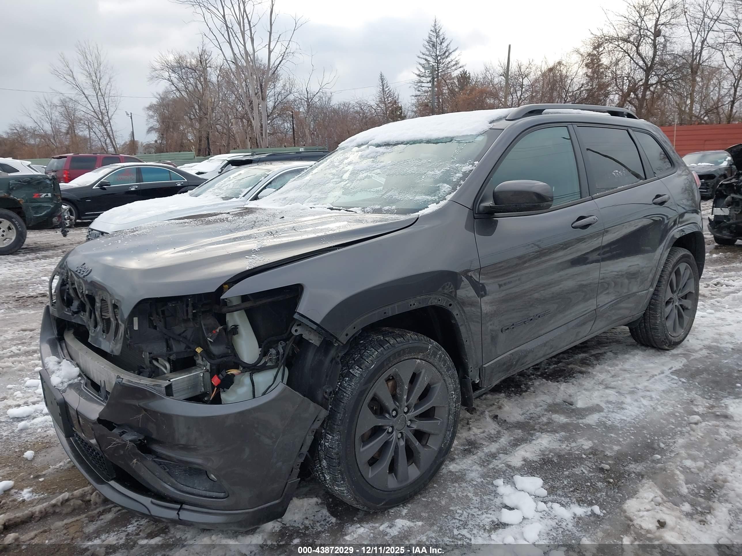 JEEP CHEROKEE image 2
