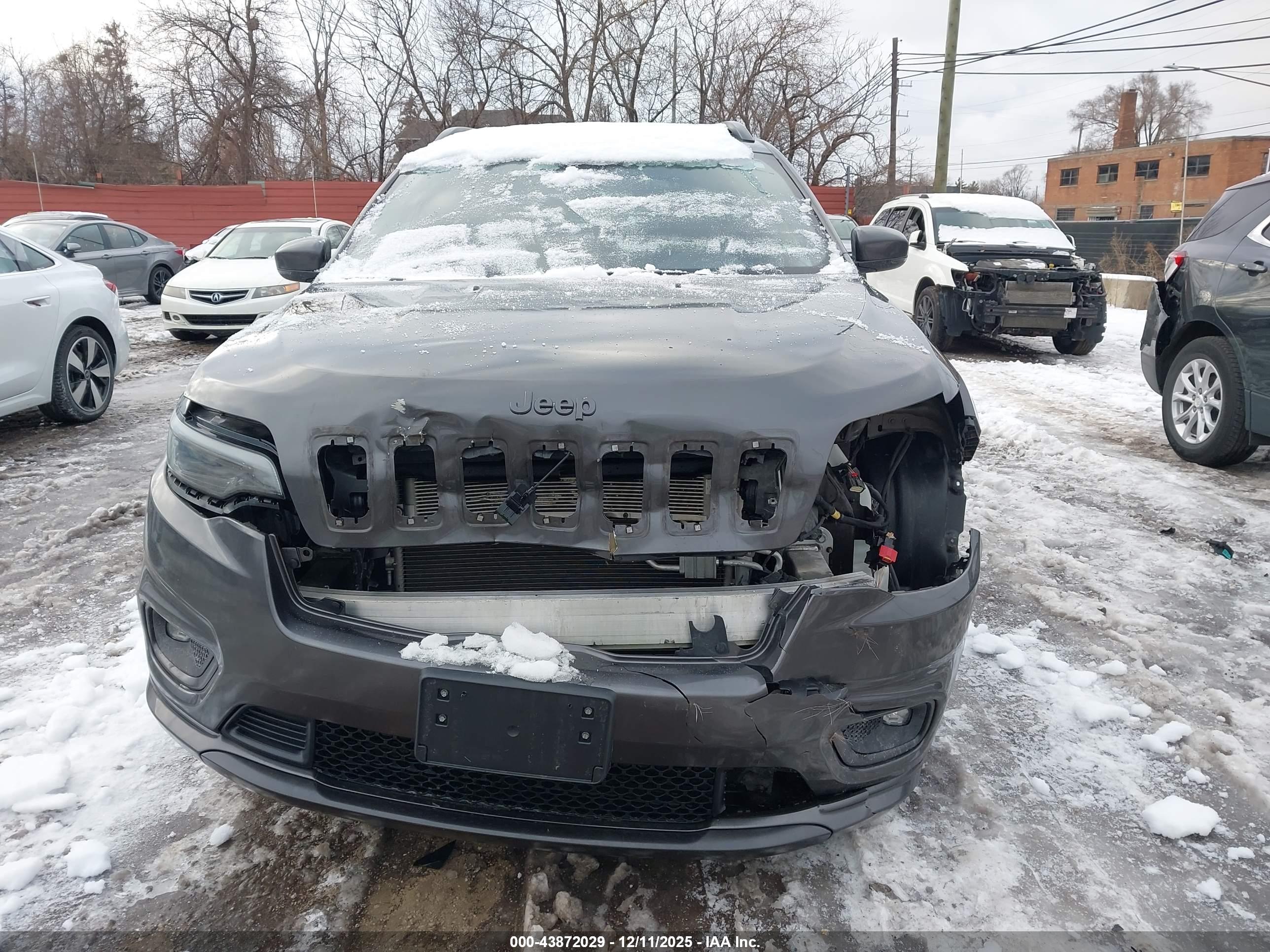 JEEP CHEROKEE image 6