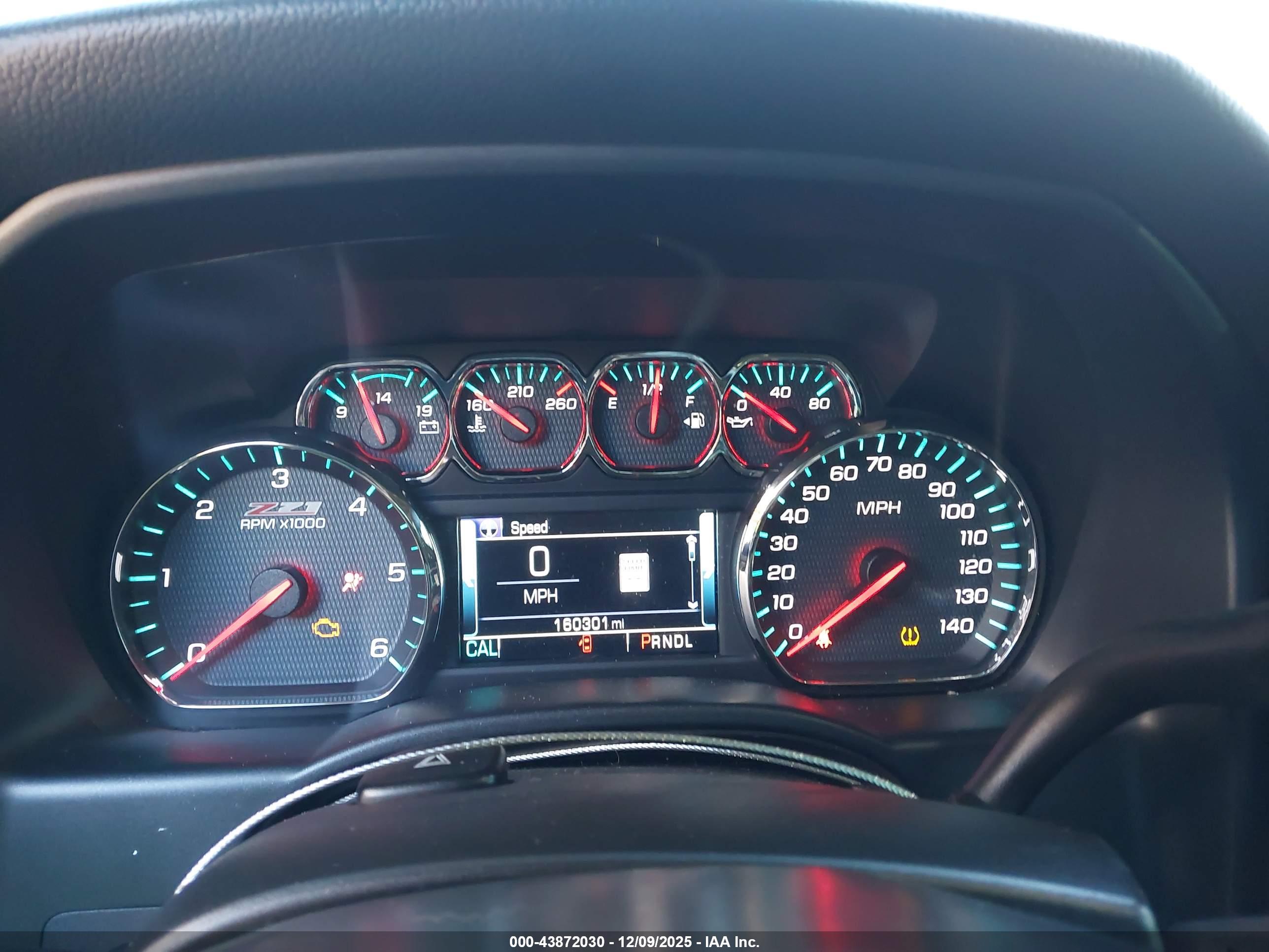CHEVROLET SILVERADO image 7