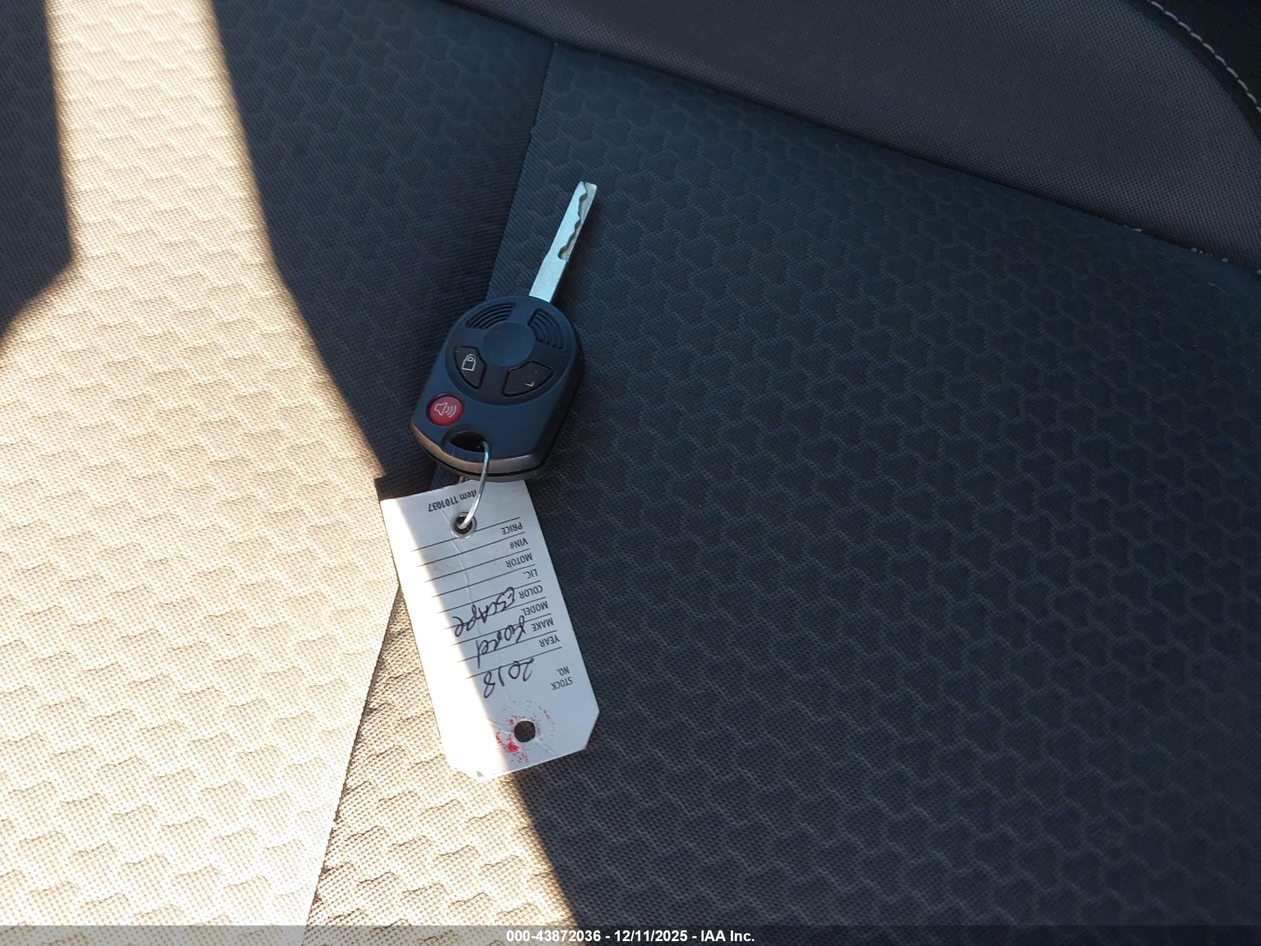 FORD ESCAPE image 11