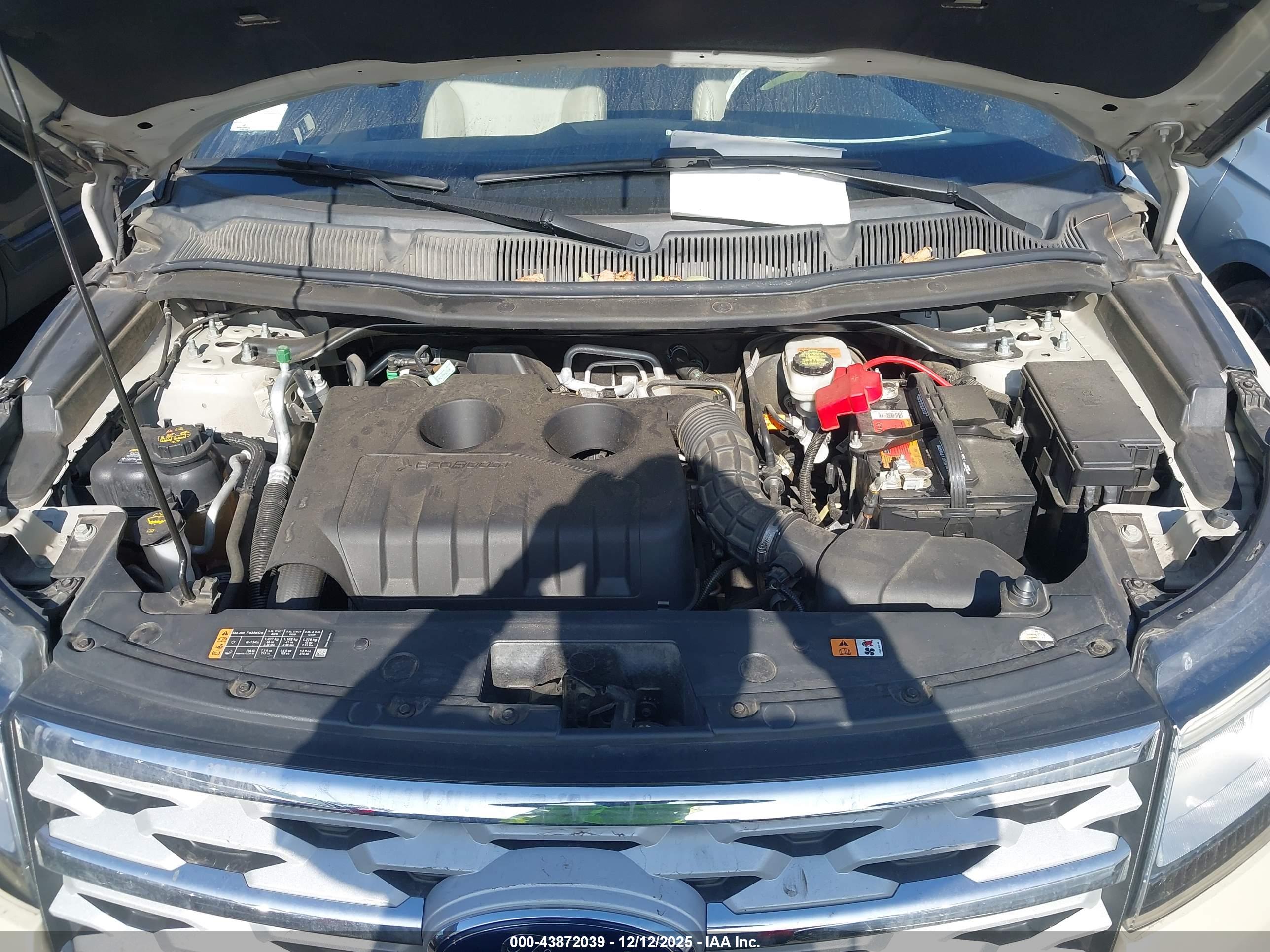 FORD EXPLORER image 10
