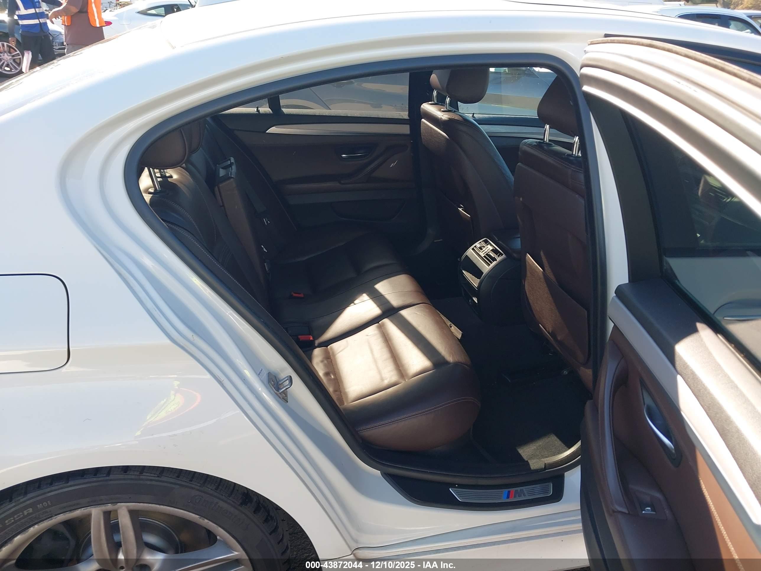 BMW 535I image 8