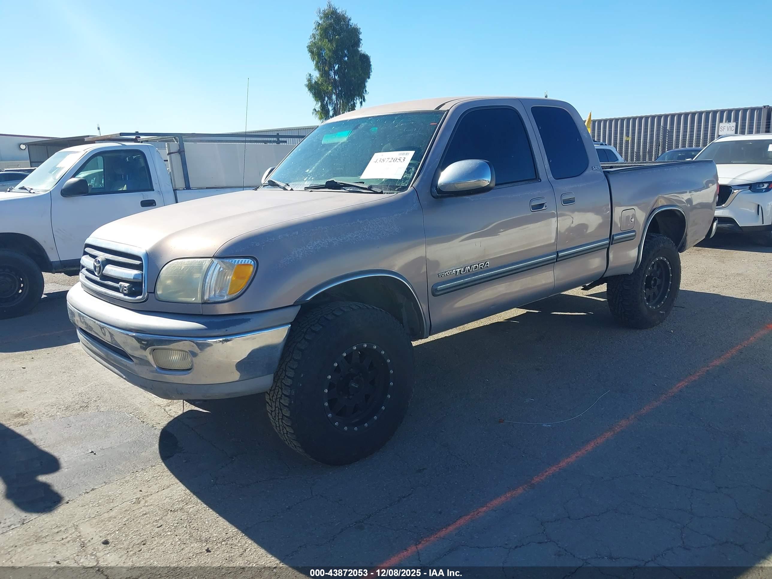 TOYOTA TUNDRA image 2