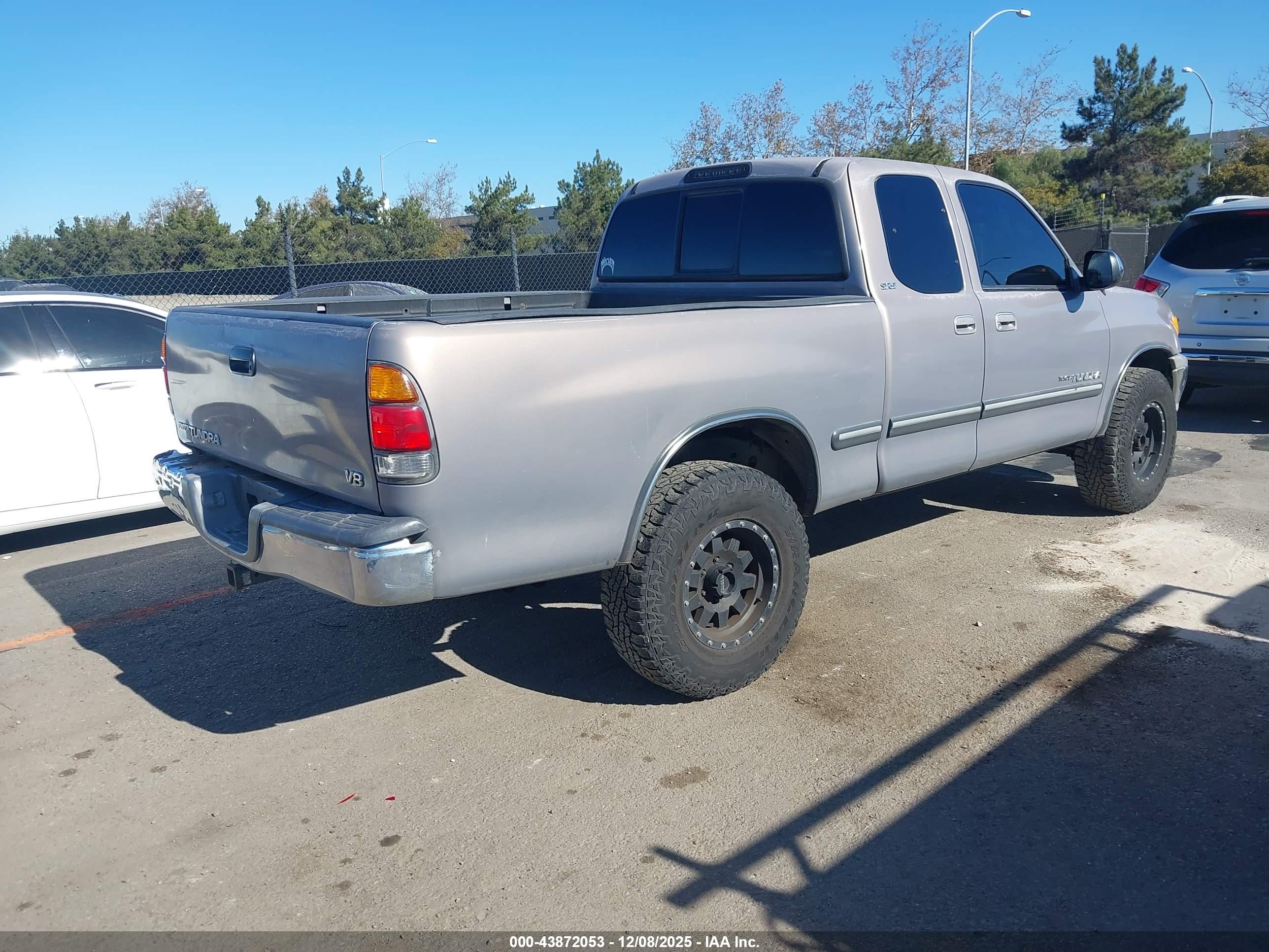 TOYOTA TUNDRA image 4