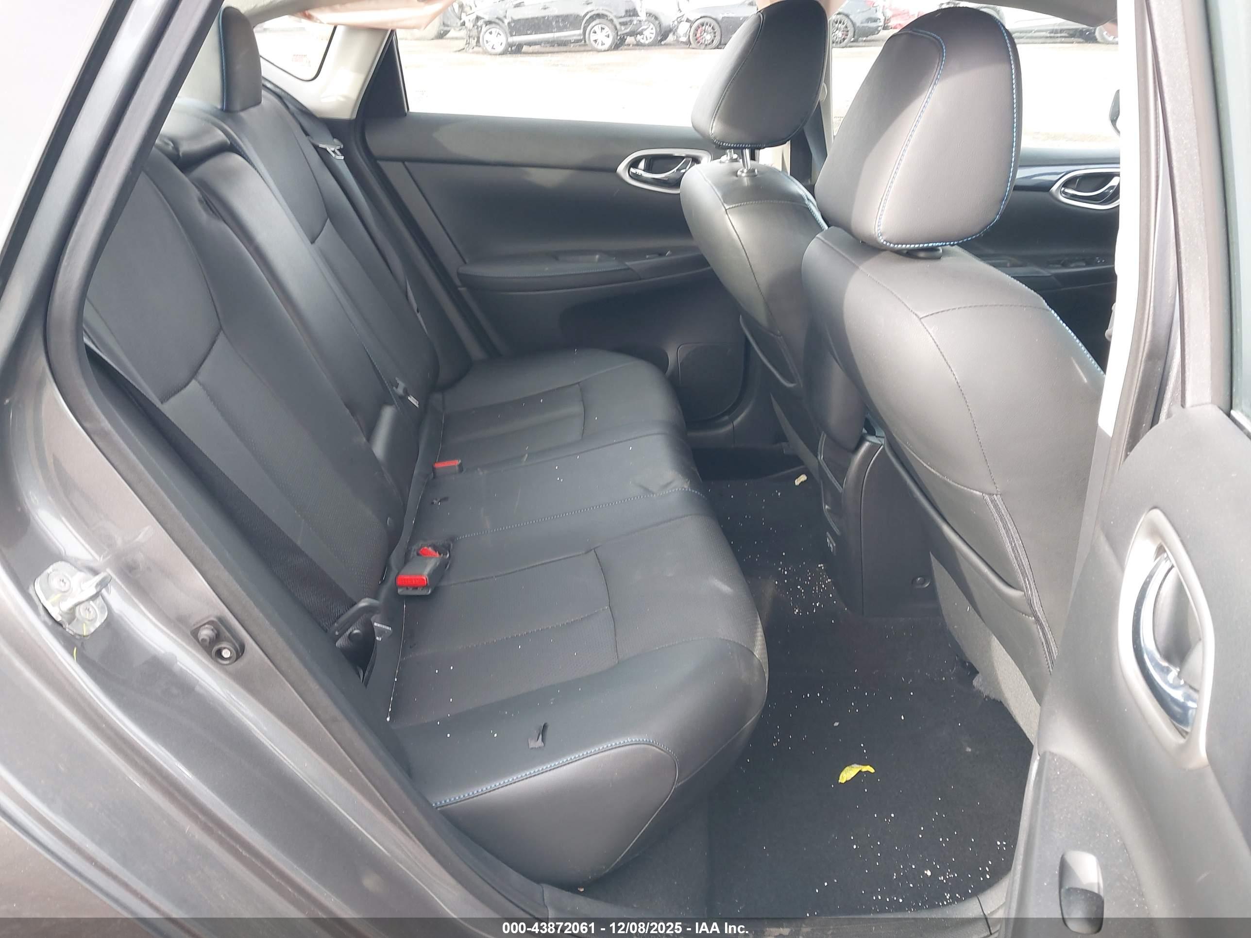 NISSAN SENTRA image 8