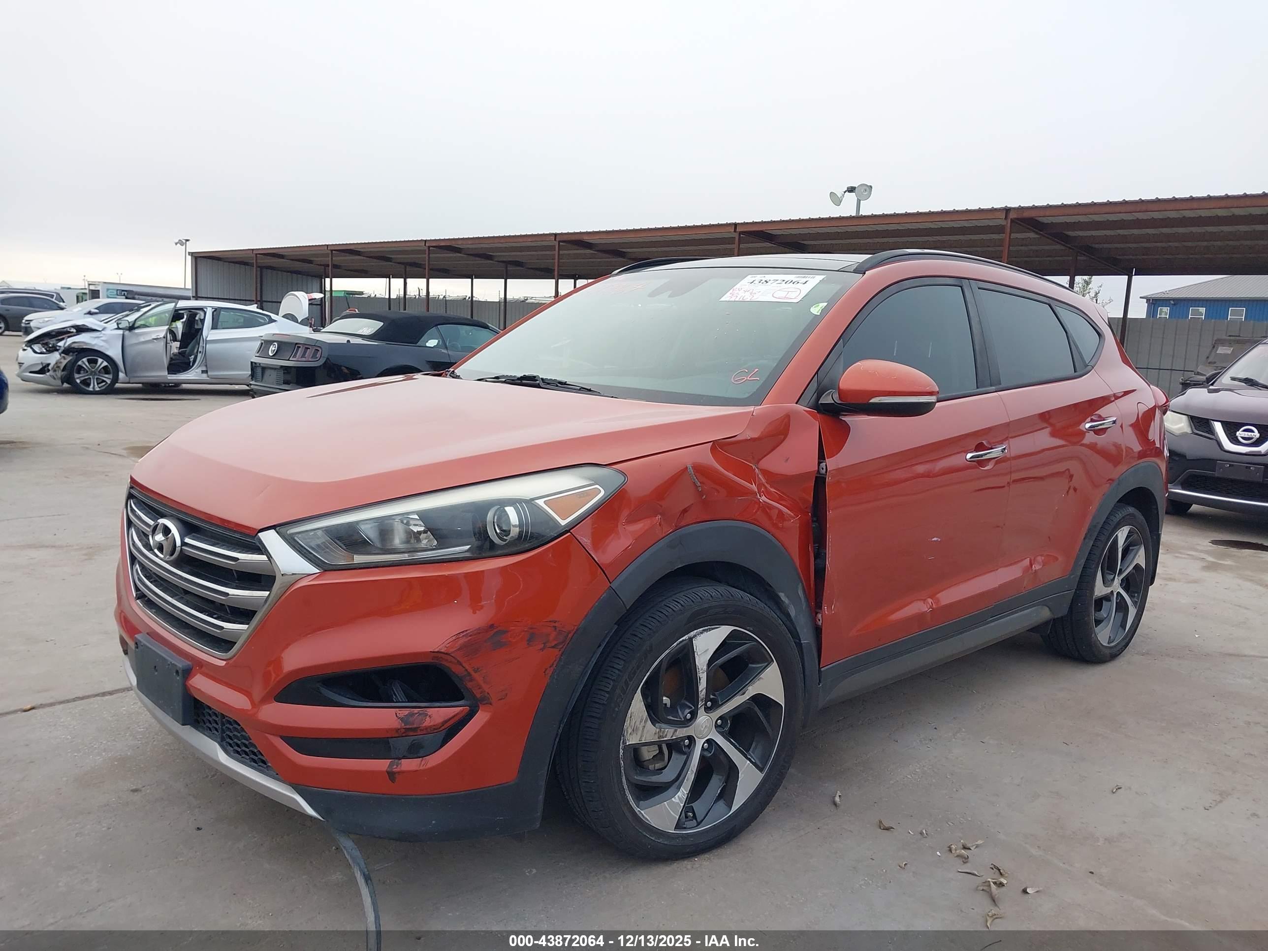 HYUNDAI TUCSON image 2