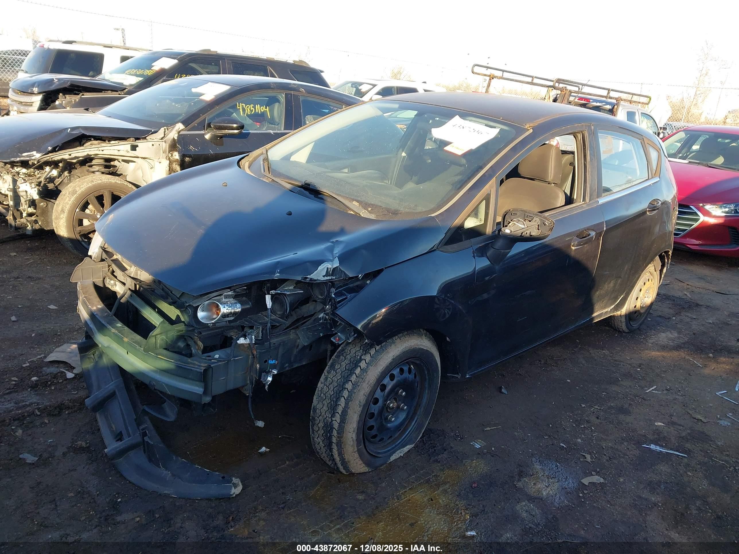 FORD FIESTA image 2