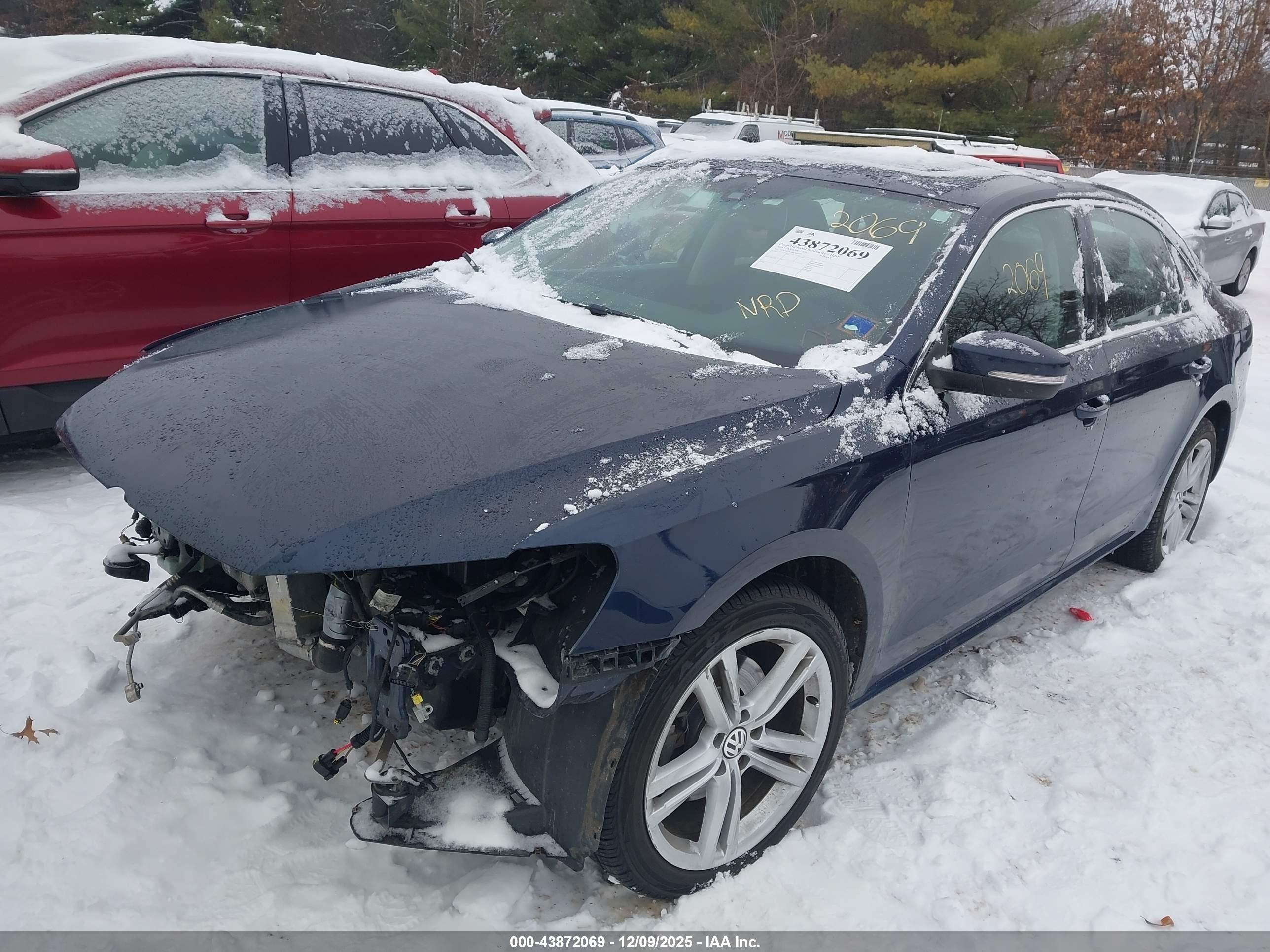 VOLKSWAGEN PASSAT image 2