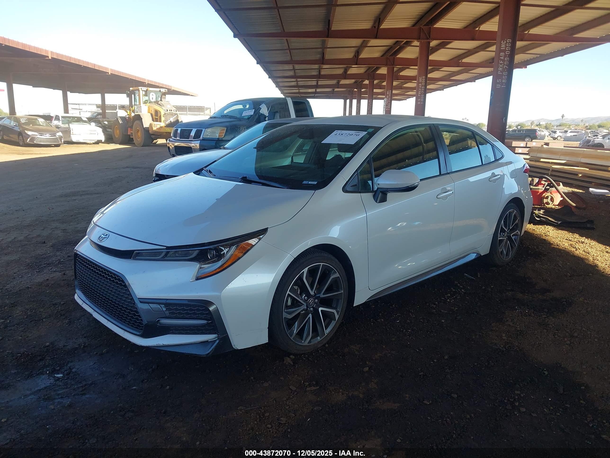 TOYOTA COROLLA image 2