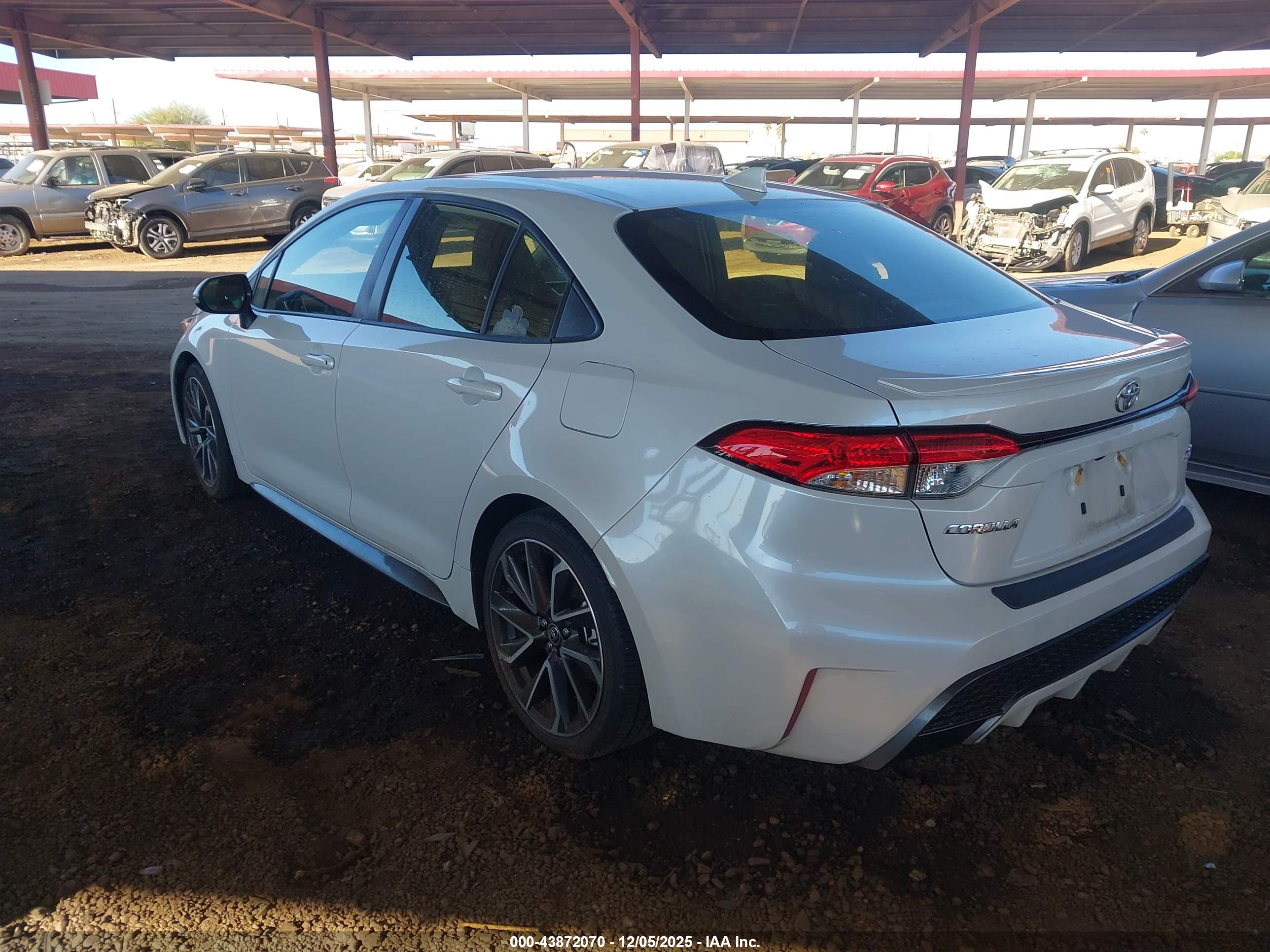 TOYOTA COROLLA image 3