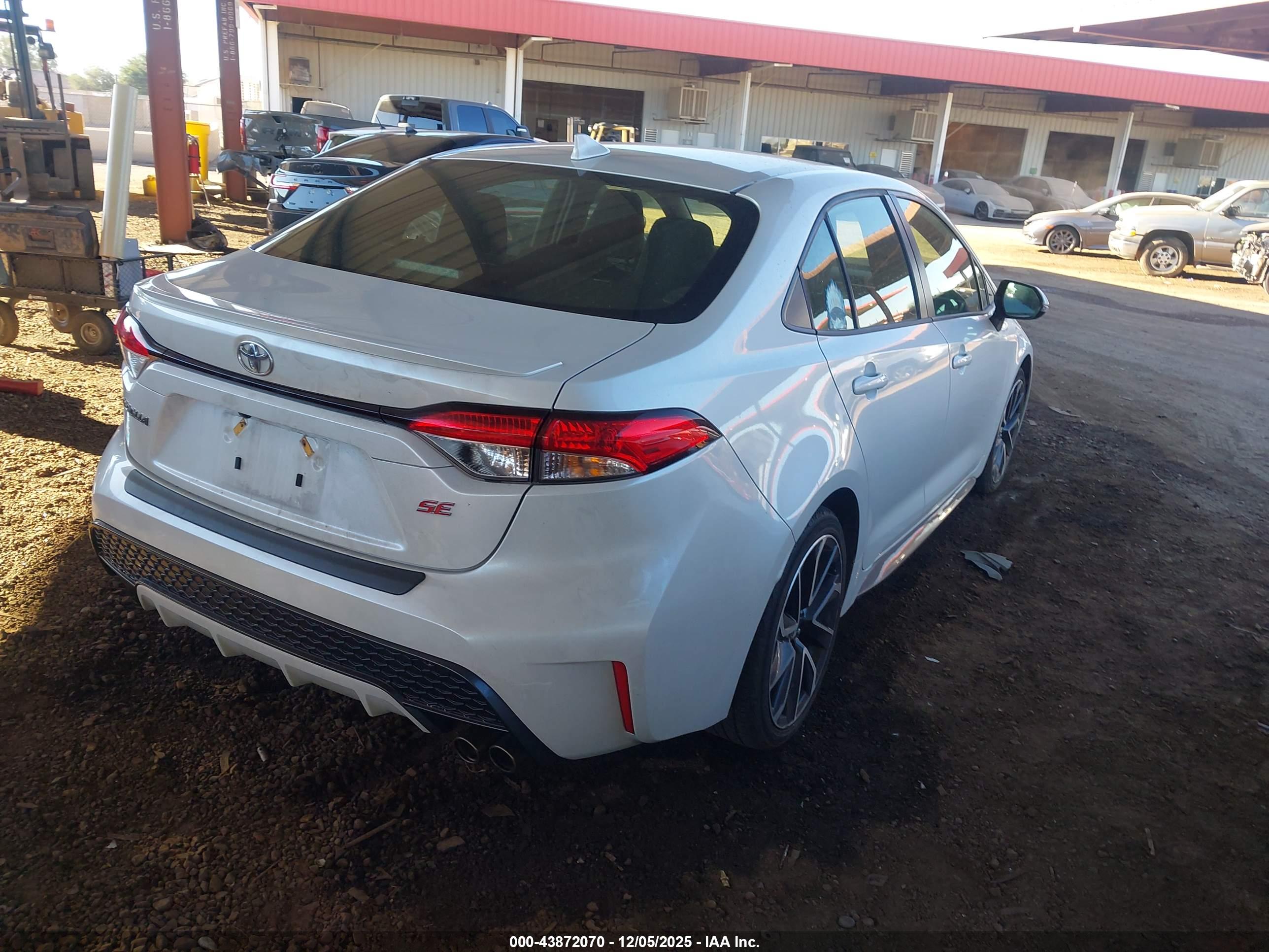 TOYOTA COROLLA image 4