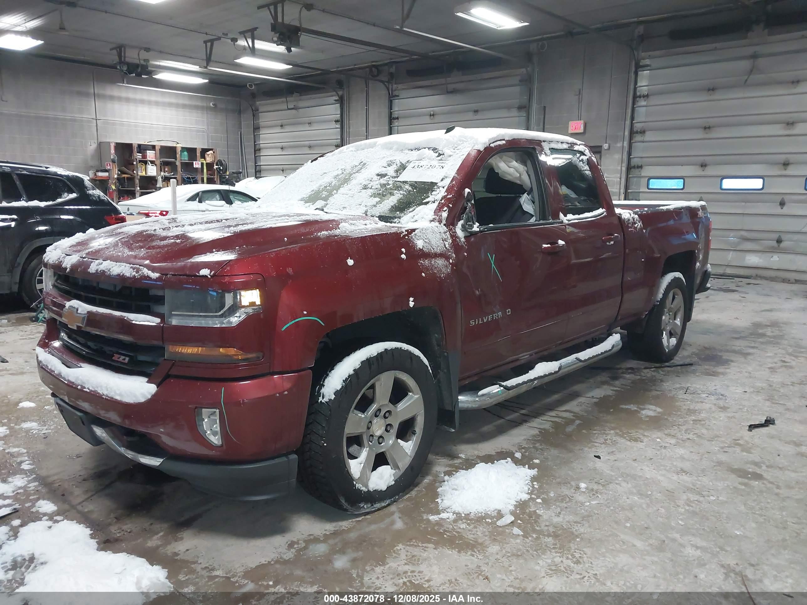 CHEVROLET SILVERADO image 2
