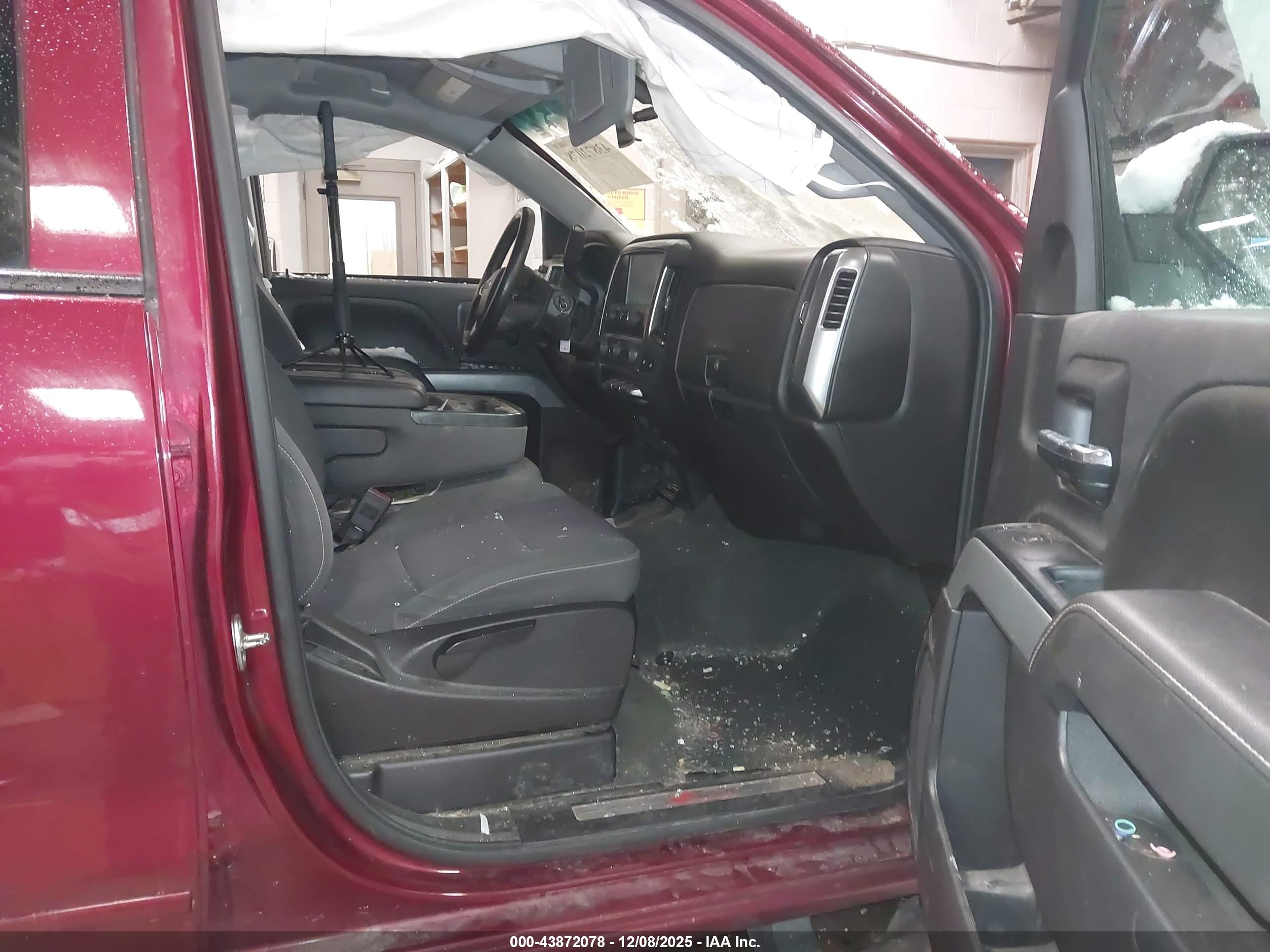 CHEVROLET SILVERADO image 5