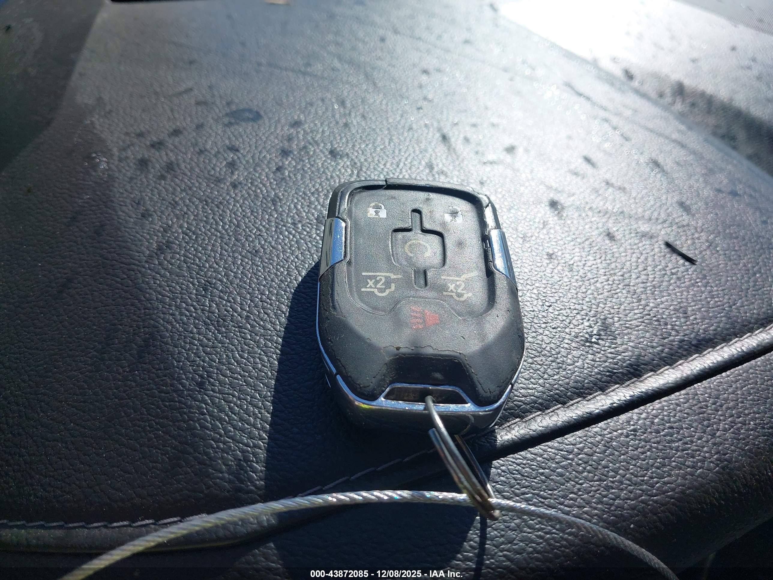 GMC YUKON image 11