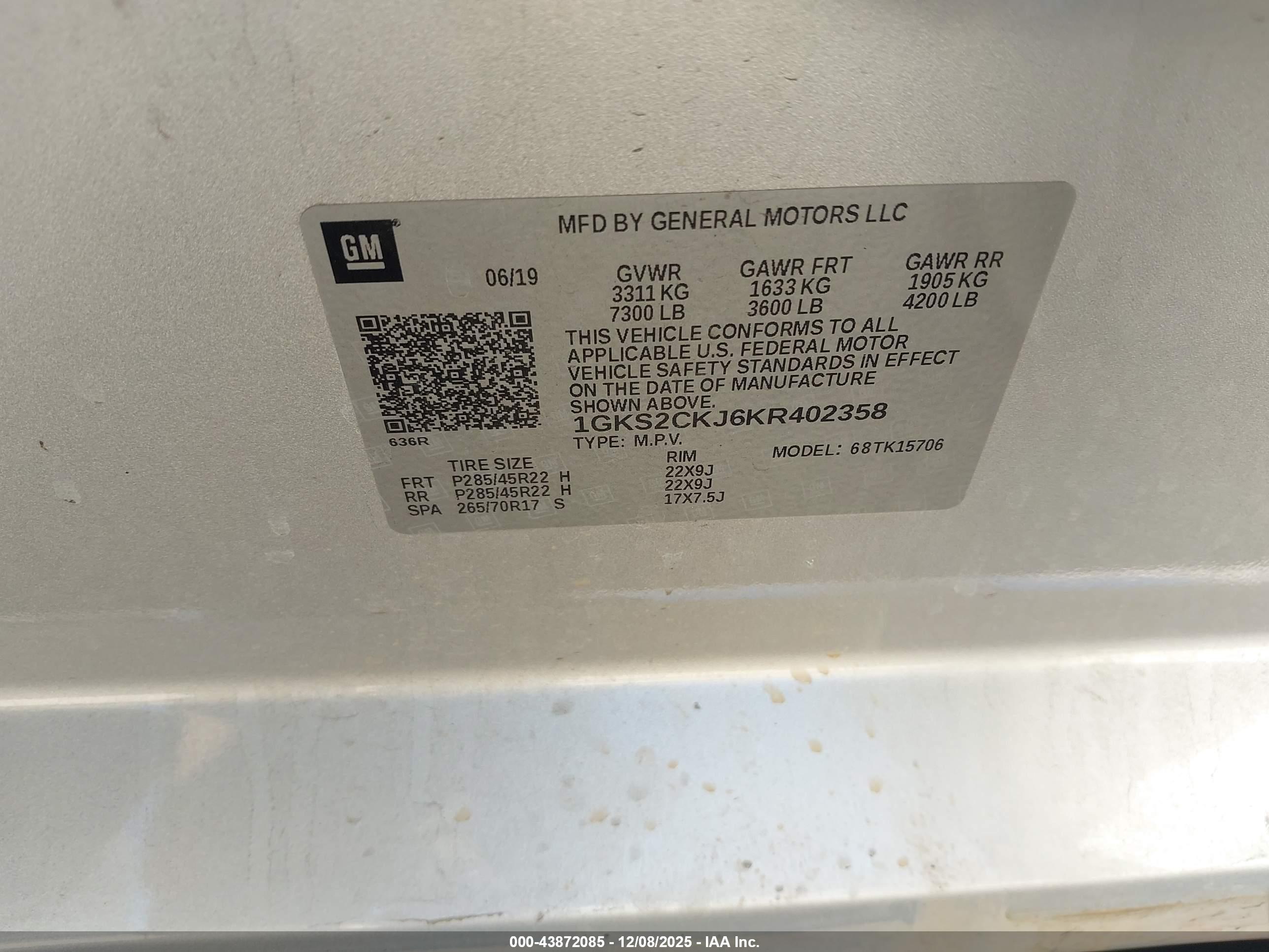 GMC YUKON image 9