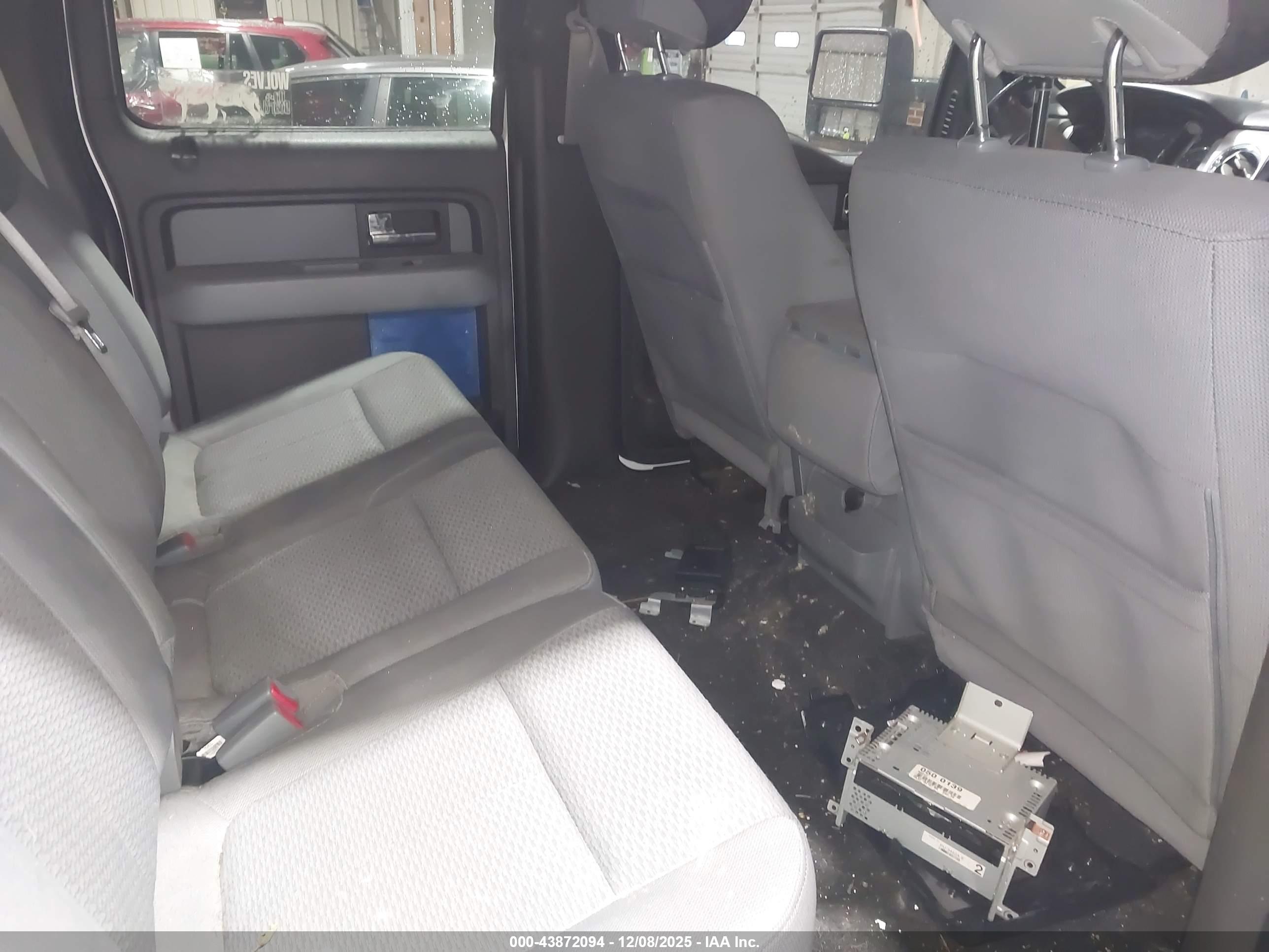 FORD F-150 image 8