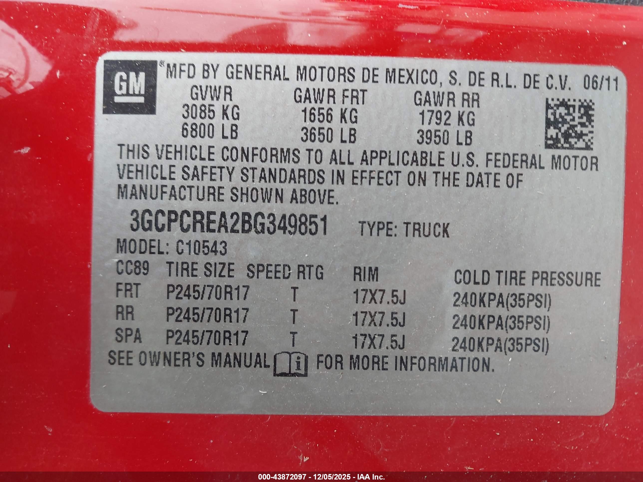 CHEVROLET SILVERADO image 9