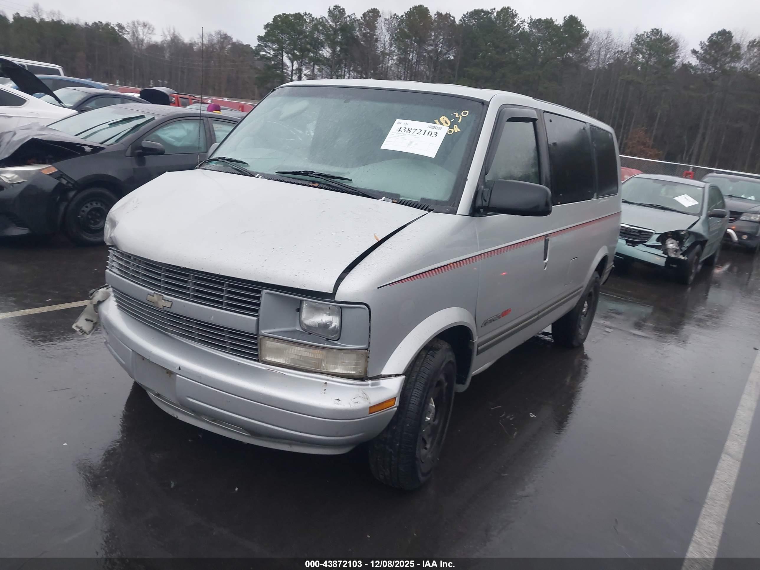 CHEVROLET ASTRO image 2