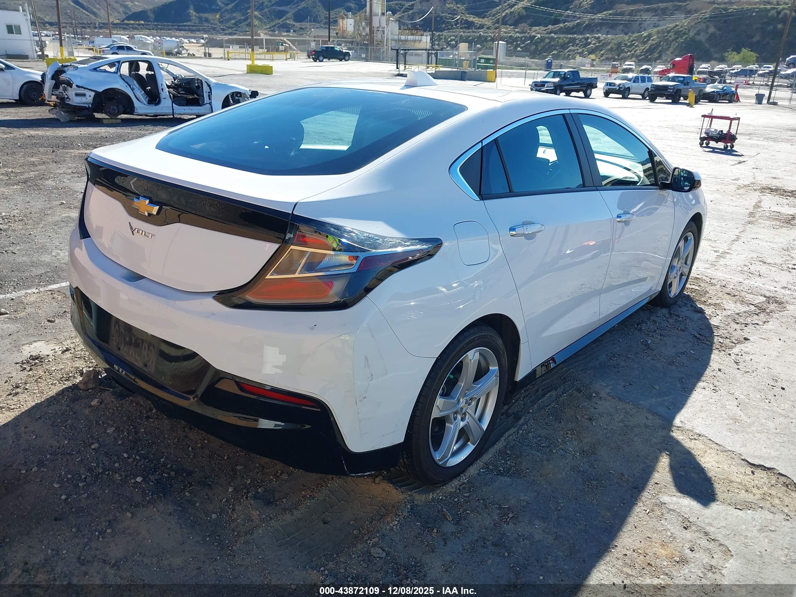 CHEVROLET VOLT image 4