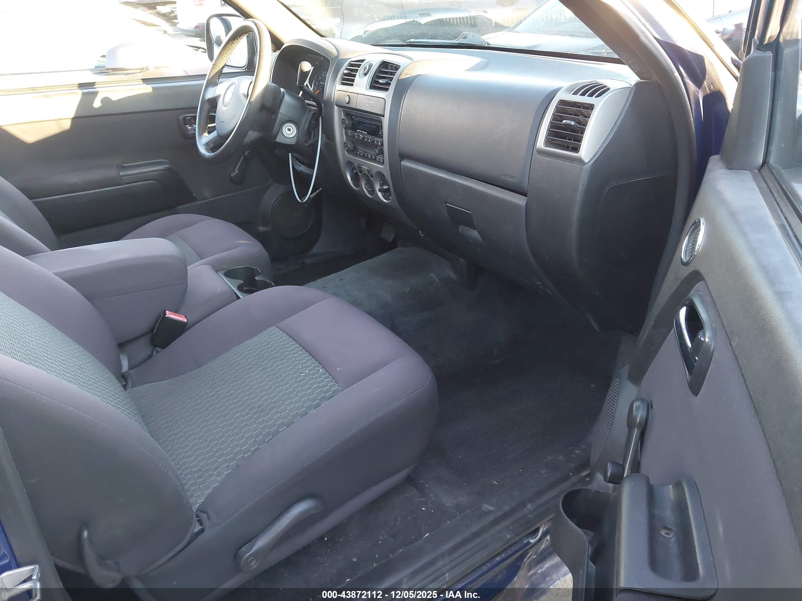 CHEVROLET COLORADO image 5