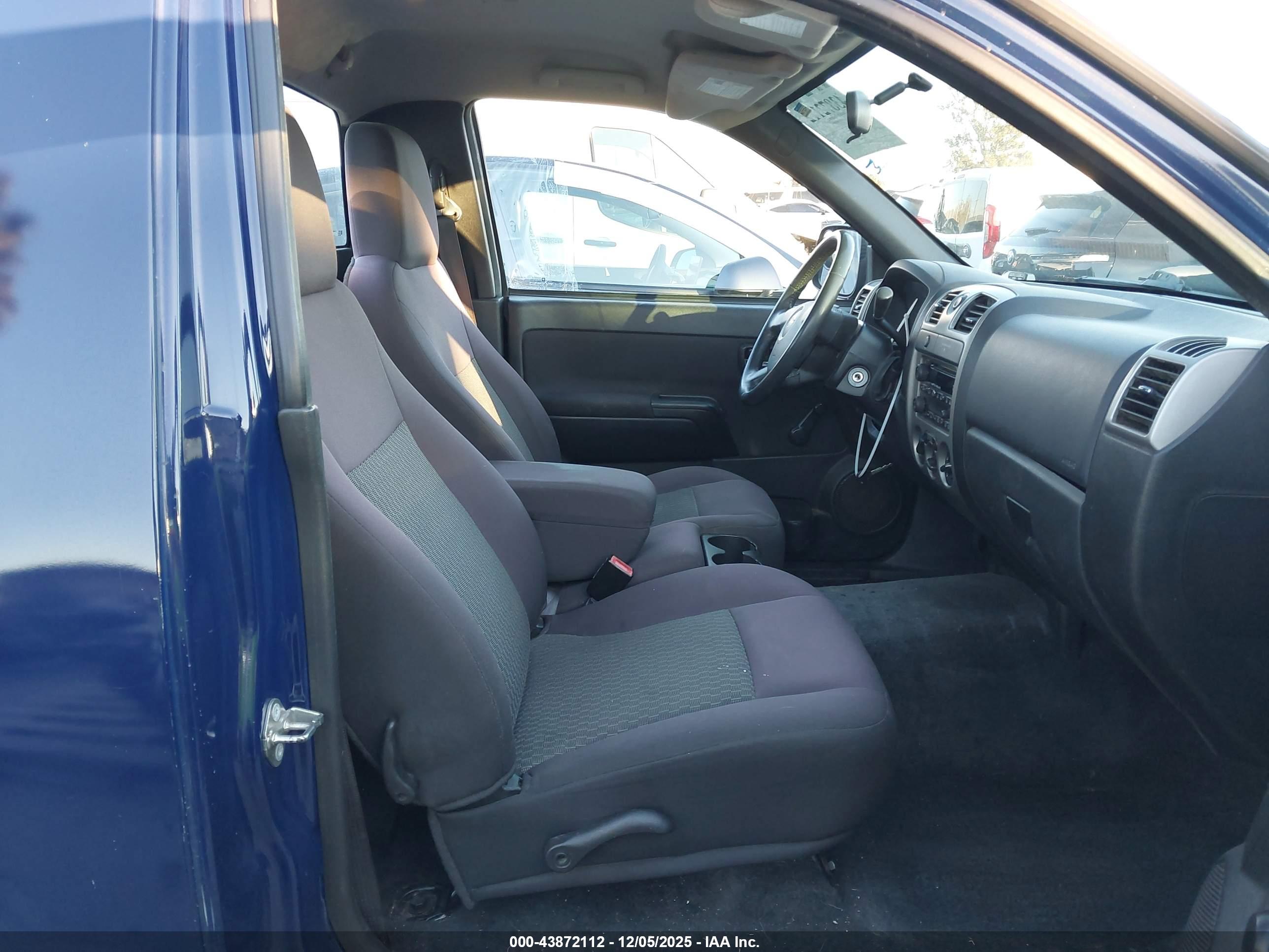 CHEVROLET COLORADO image 8