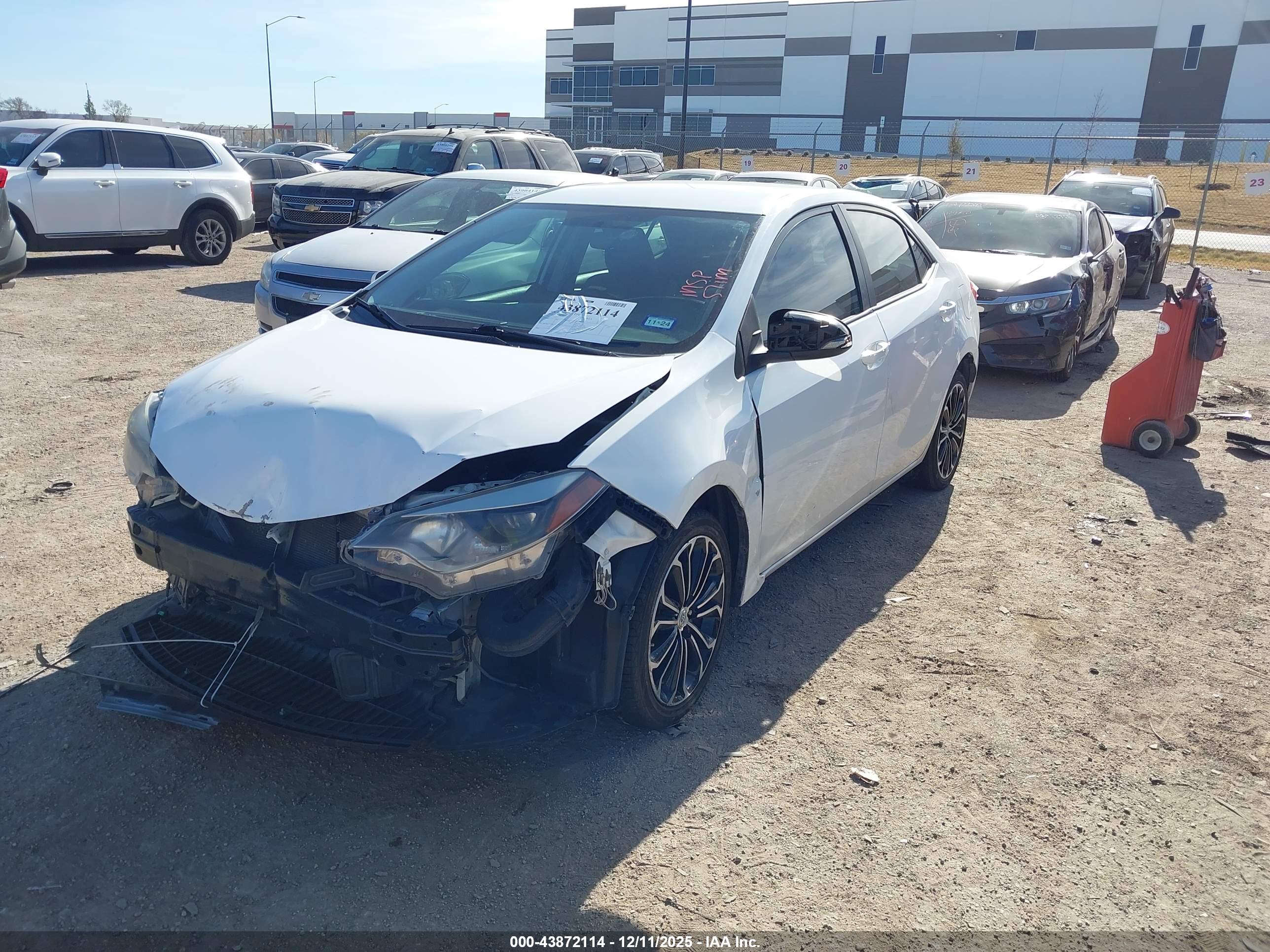TOYOTA COROLLA image 2