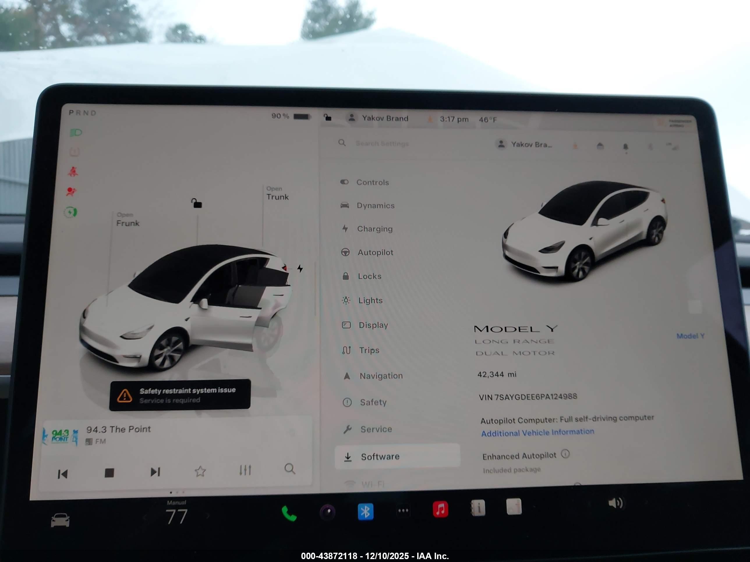TESLA MODEL image 7