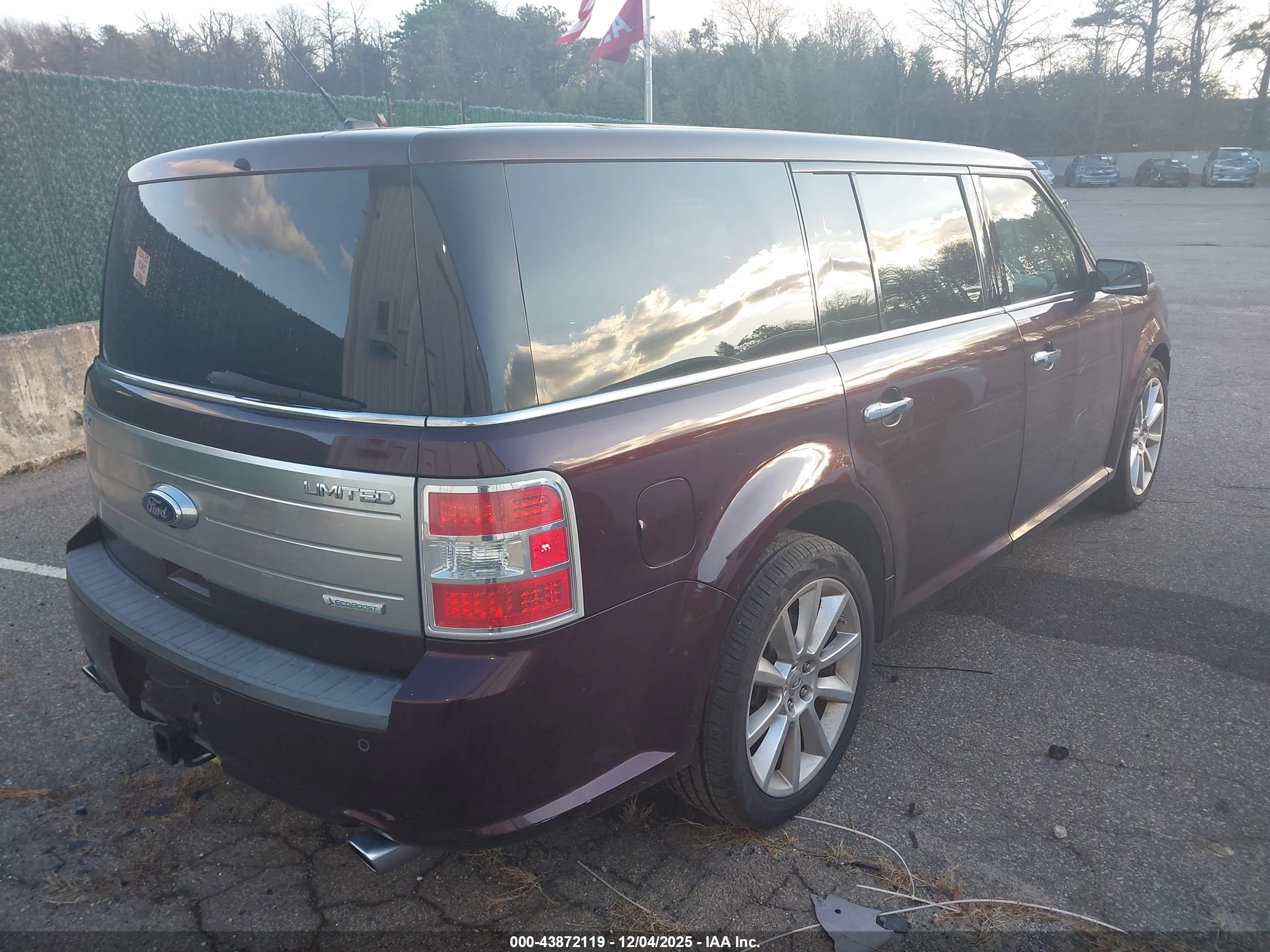 FORD FLEX image 4