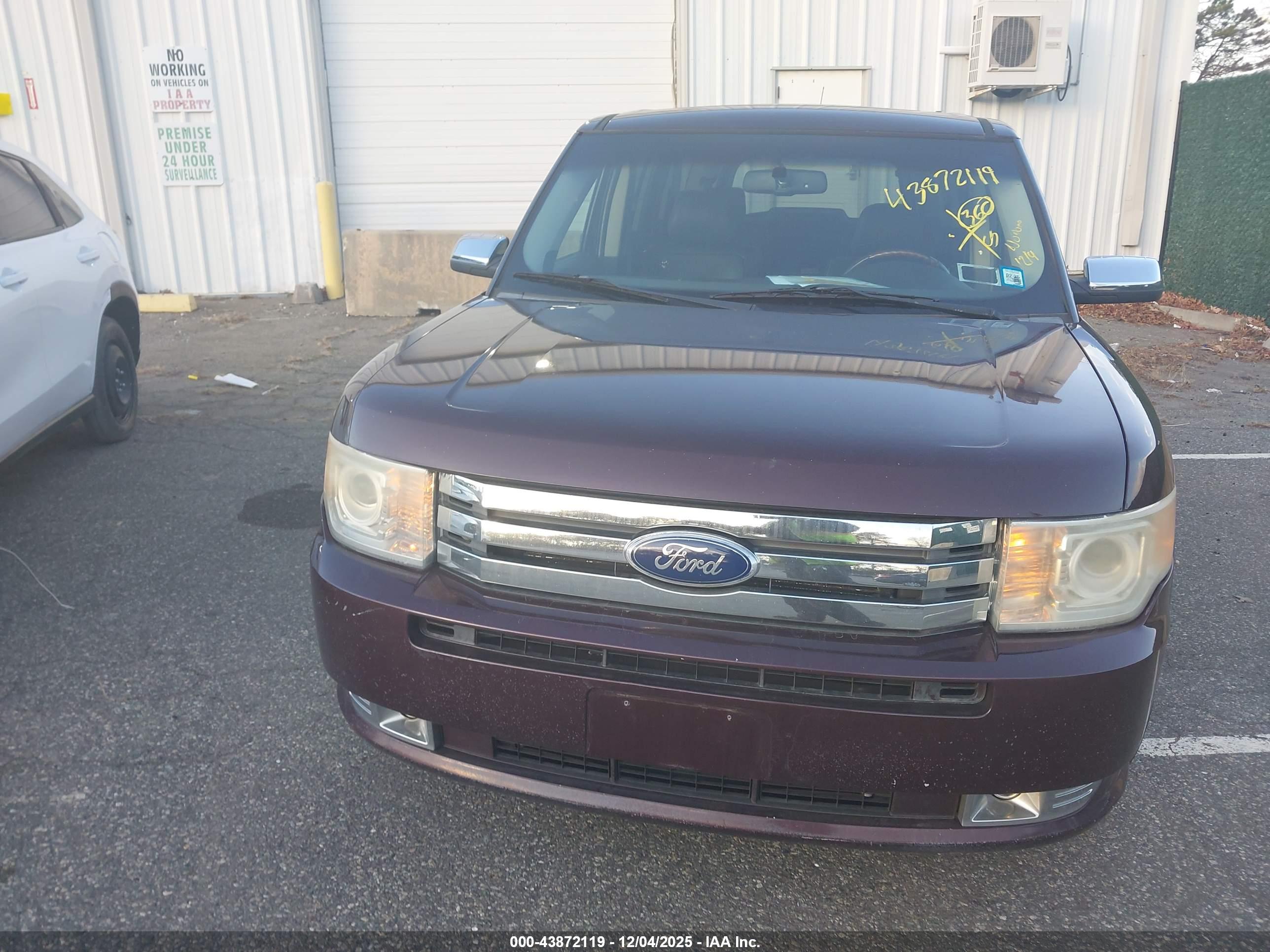 FORD FLEX image 6