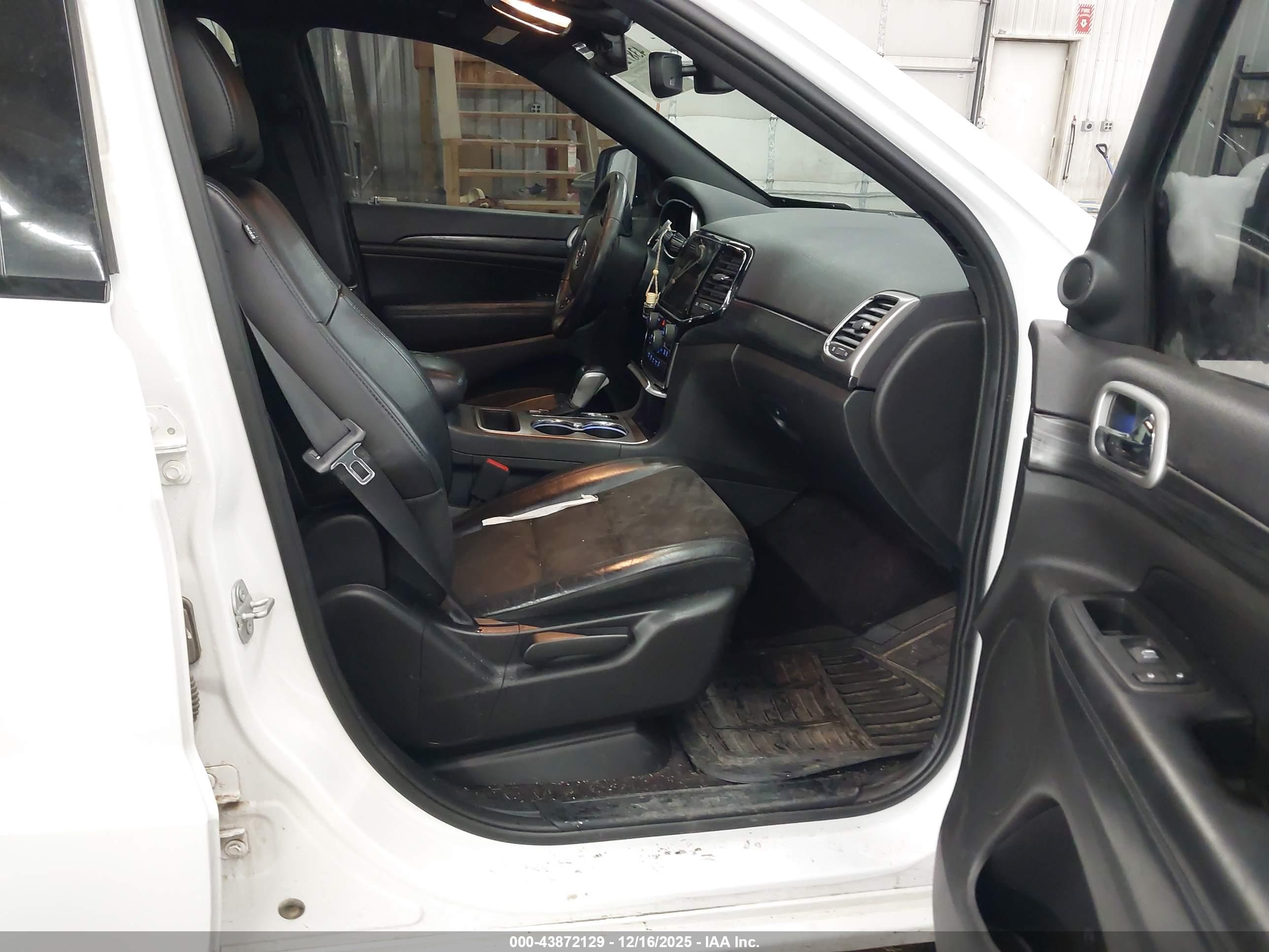 JEEP GRAND image 5