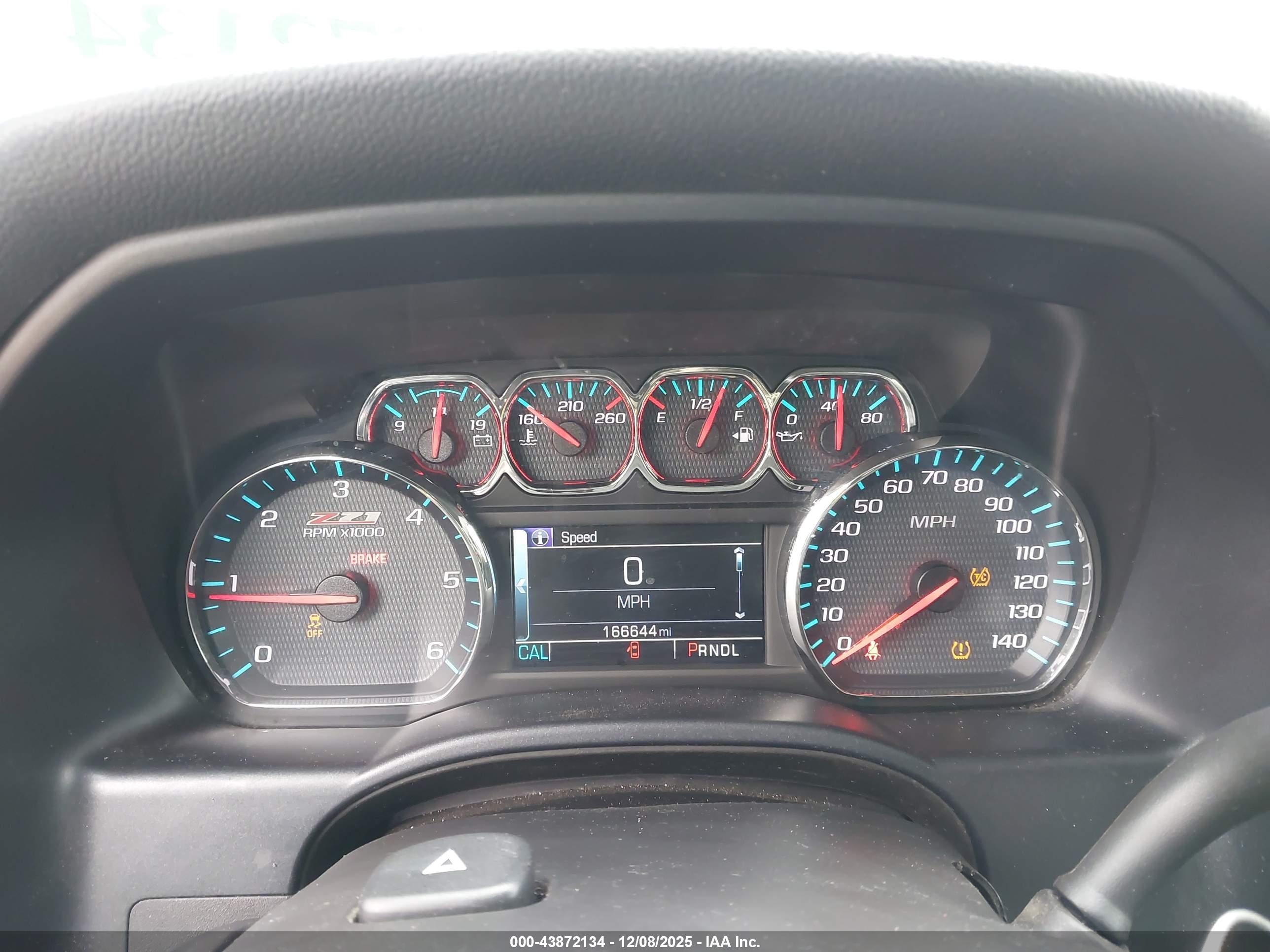 CHEVROLET SILVERADO image 7