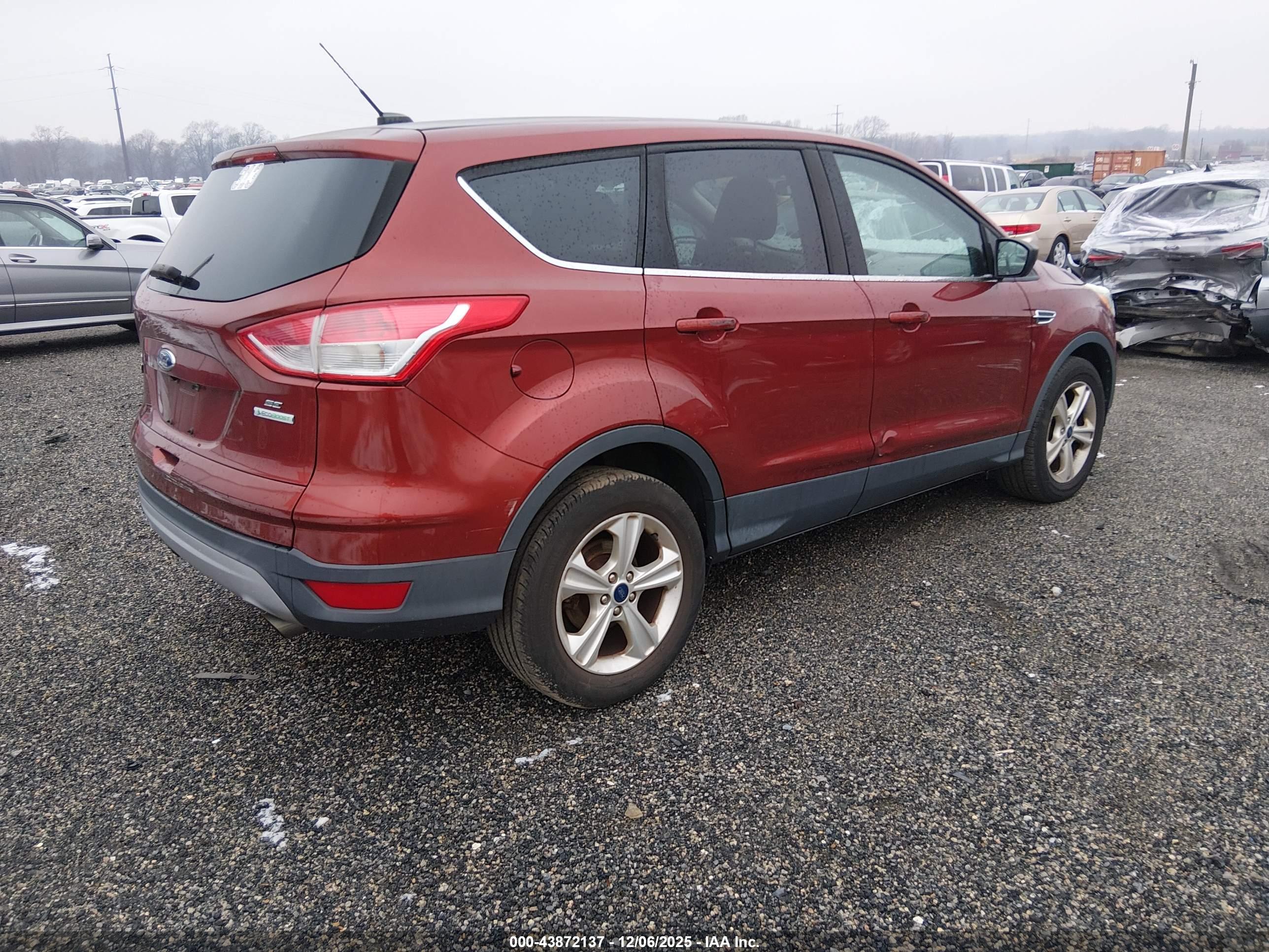 FORD ESCAPE image 4