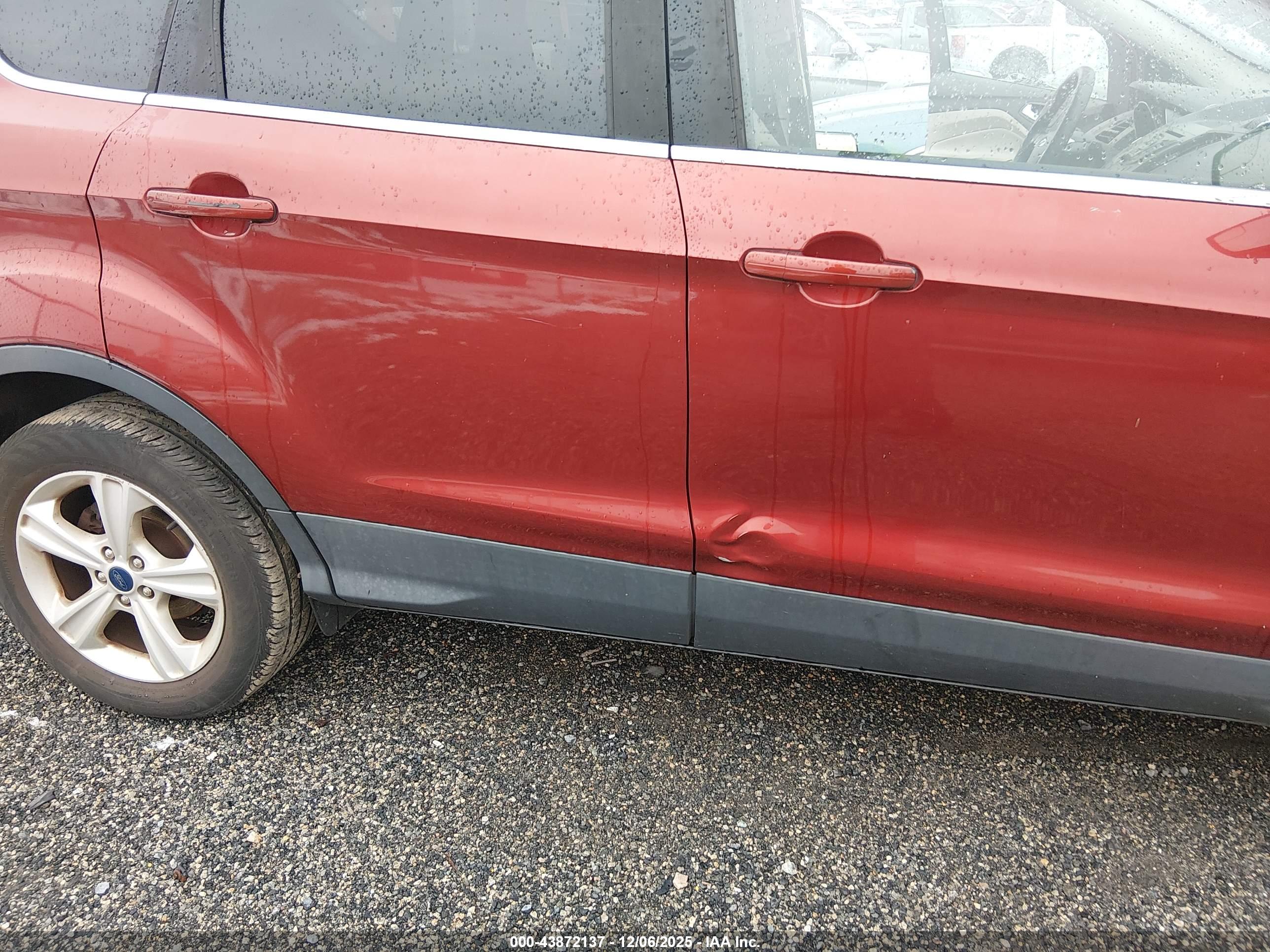 FORD ESCAPE image 6