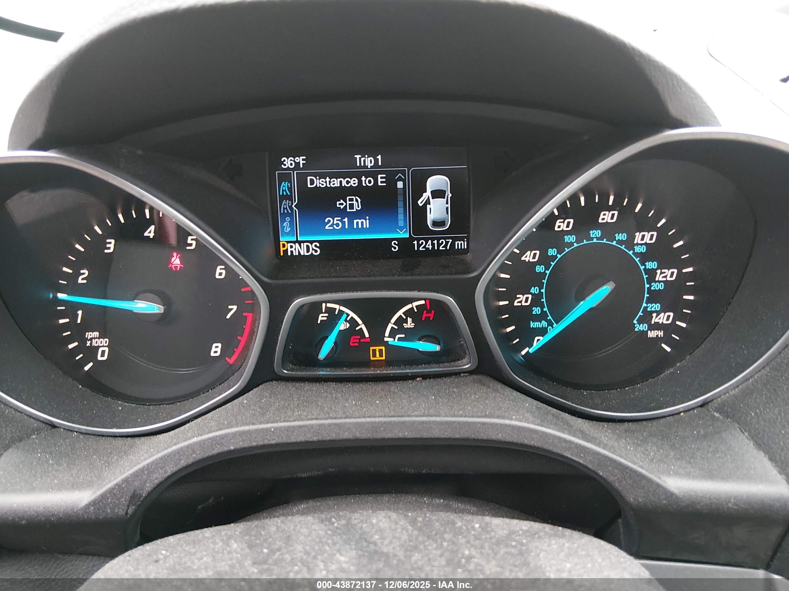 FORD ESCAPE image 7