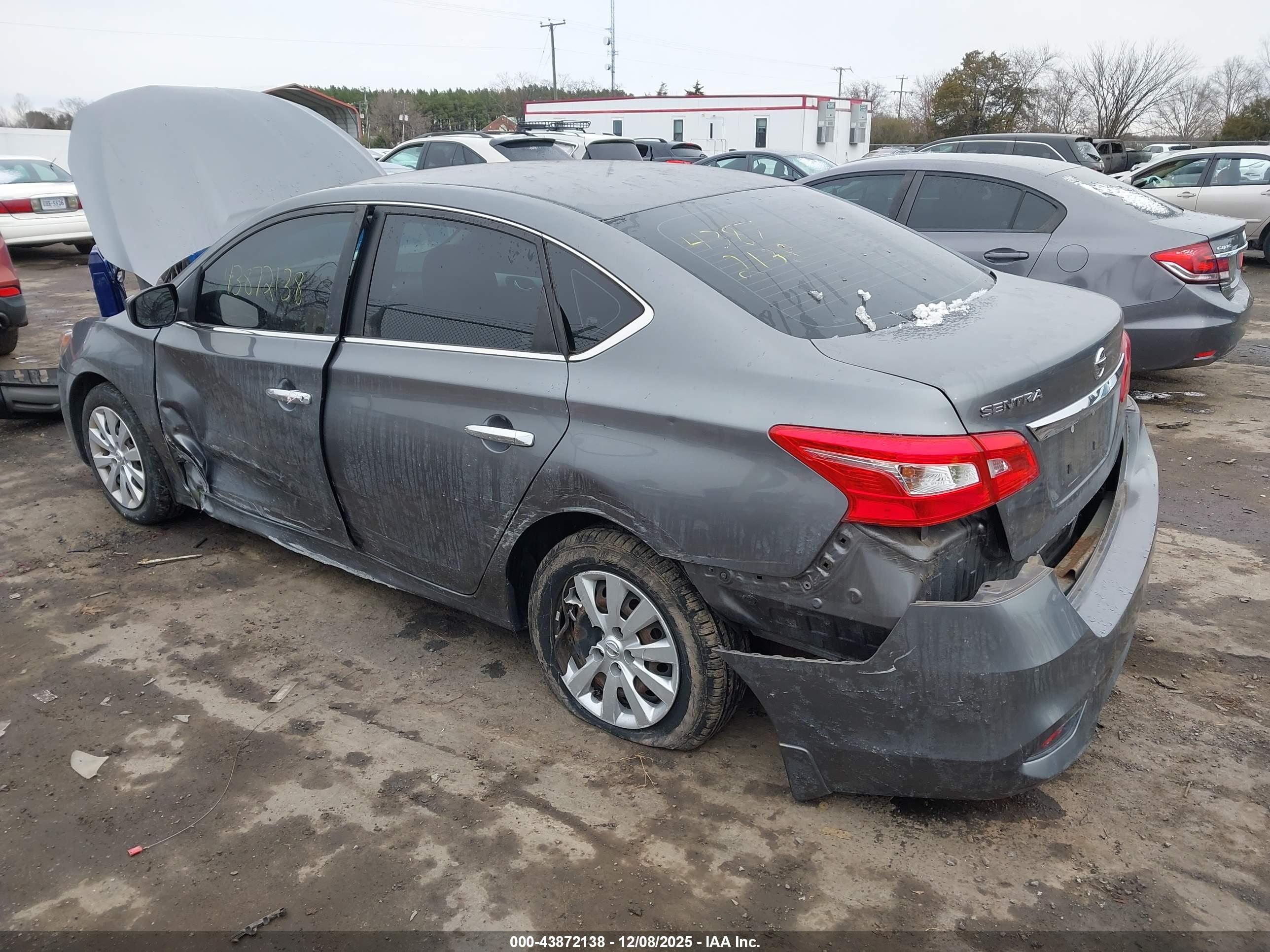 NISSAN SENTRA image 3