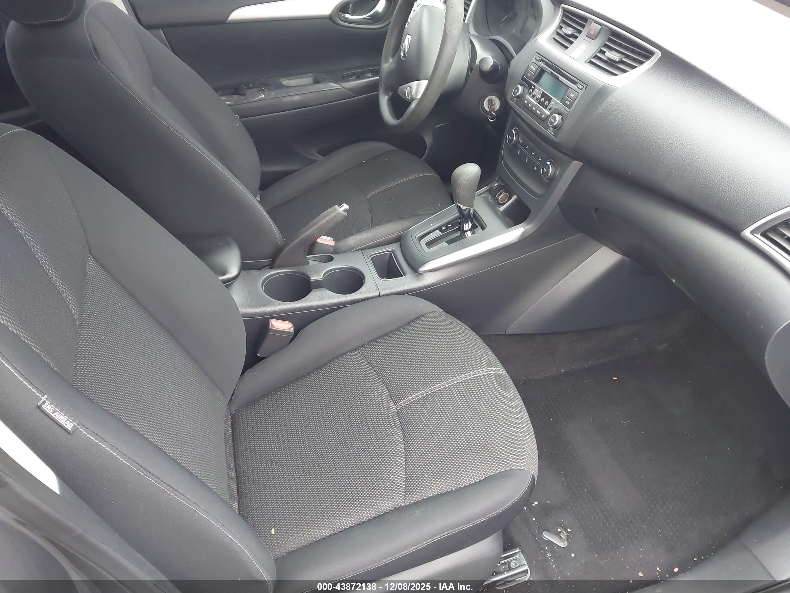 NISSAN SENTRA image 5