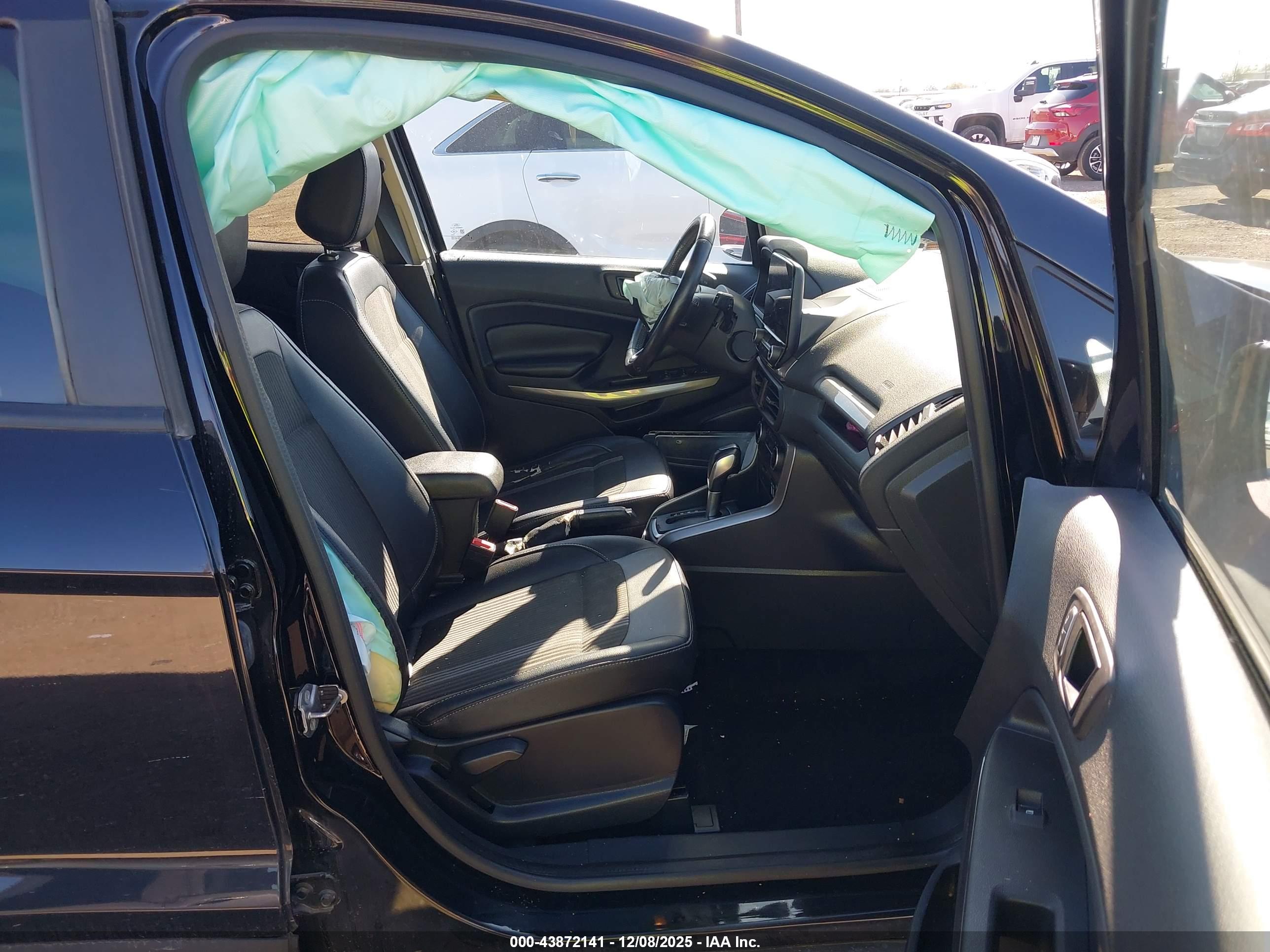 FORD ECOSPORT image 5